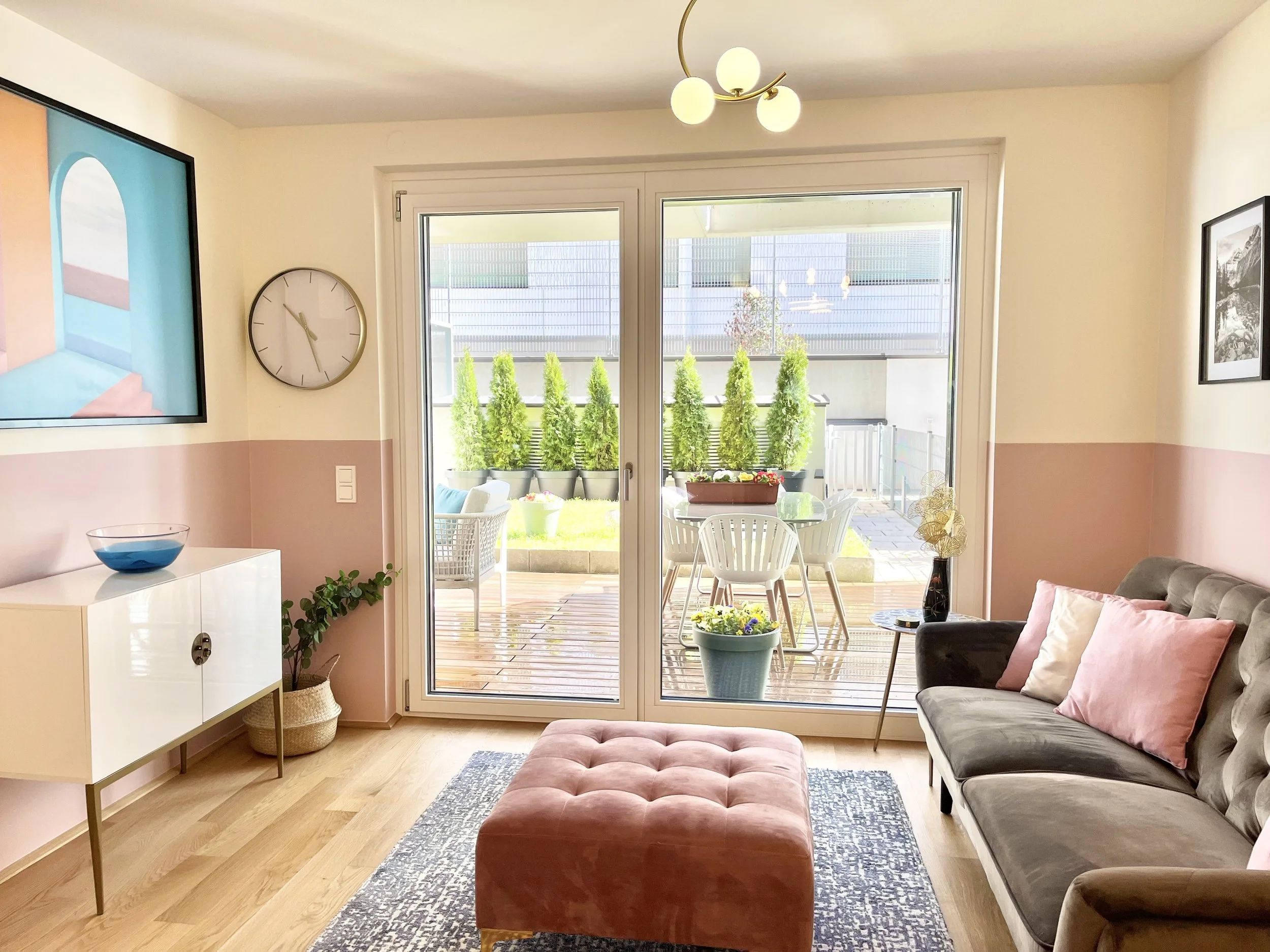 Living Room.jpg