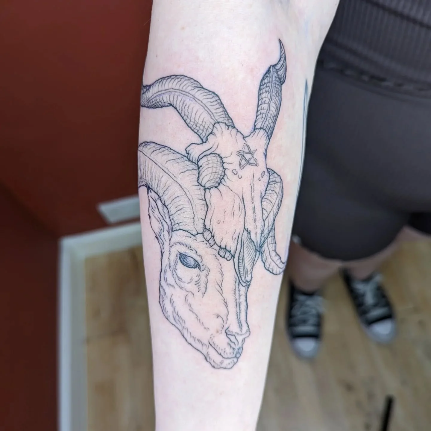 Another installment of.. you just gotta trust me 😅

I was soo stoked when Kira wanted to add to her collection with a Baphomet inspired piece- the imagery is rich and the symbolism is gorgeous. Beyond the associations with the Devil and the occult, 