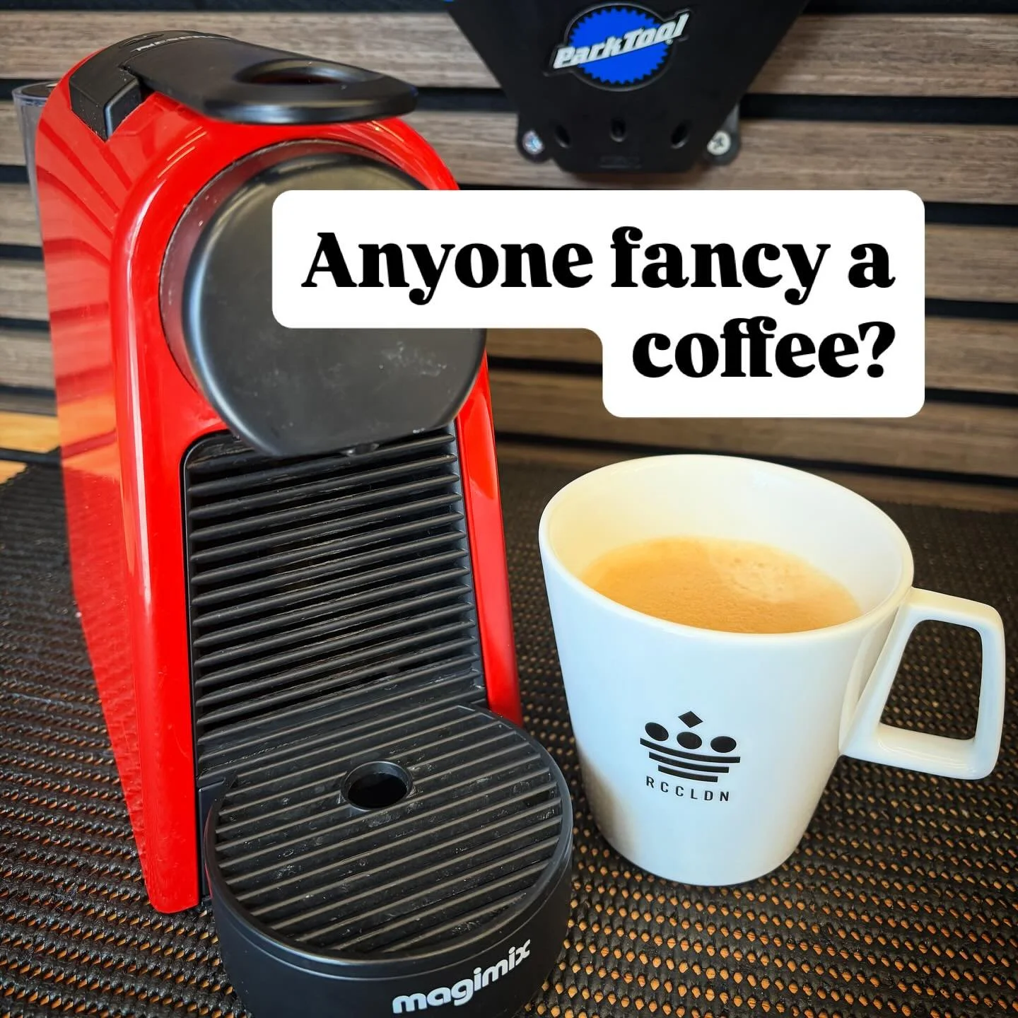 Did somebody say coffee?? I’m now equipped with a @nespresso.uk machine in the van. If anyone fancies a coffee!
#mobilebikemechanic #mobilecoffee #nevergothirstyagain❤️ #surreybikelife
