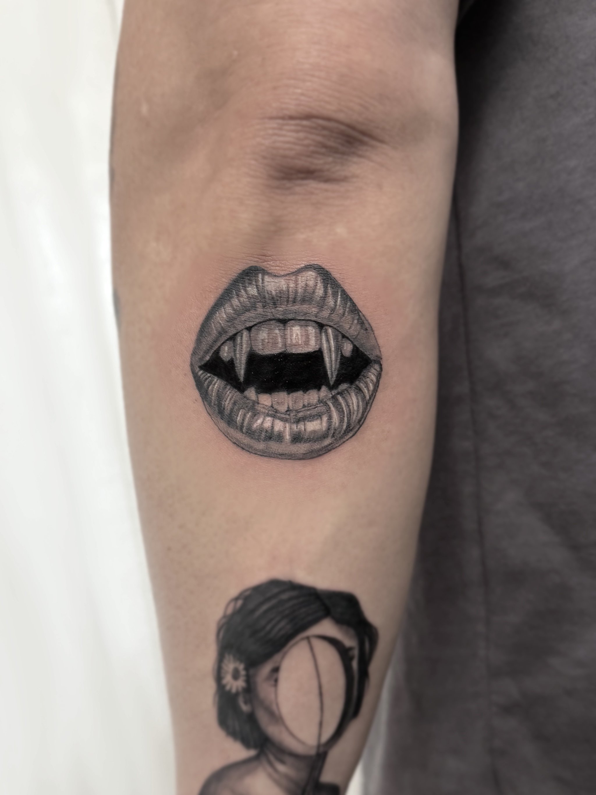 Fangs.jpg