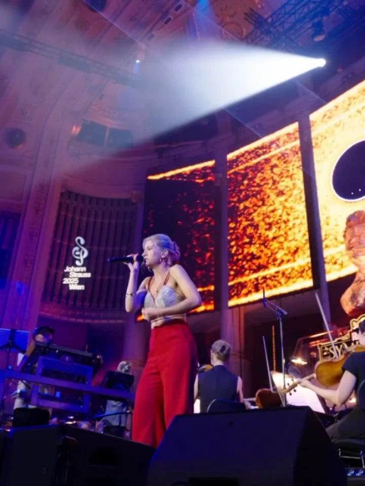 🌟 Huge milestone for our Austrian duo @we.r.exea! 🌟 Emma had the incredible honour of performing alongside @camokrooked and the Vienna Symphonic Orchestra at the iconic @wienerkonzerthaus 🙌

A true highlight in their journey so far, and such a pro