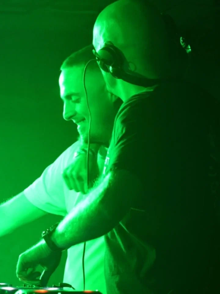 True Soulvent energy 🖤 @jgossbeats &amp; @mikedropsvr bringing the vibes, hugs, smiles, and pure connection.

10 Years Of Soulvent @ The Lower Third, London

📽 @buff_films_uk &amp; @williamdulleyphotography

#soulventrecords #drumandbass #dnbfamily