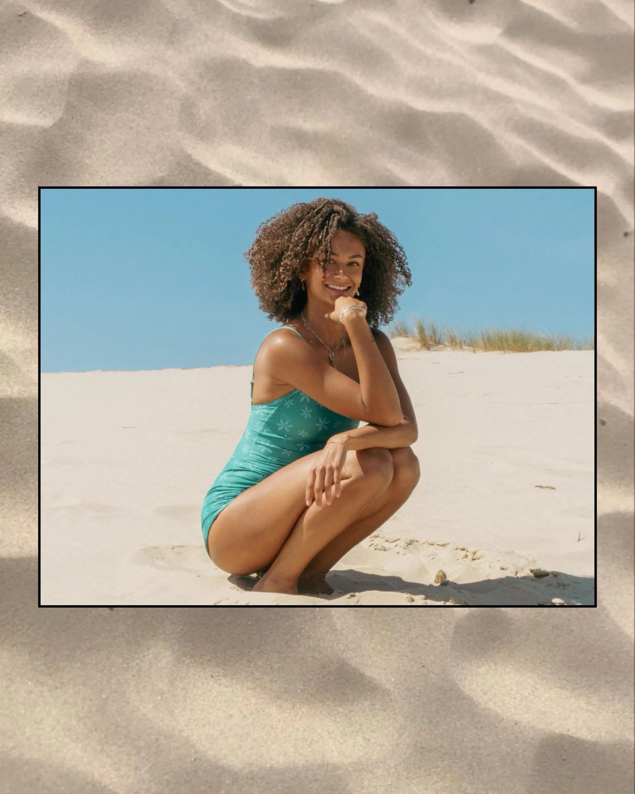 Our Nina surfsuit in Blue java 🦋
Cute, comfy, and stays put!

FR | Le maillot Nina en Blue Java 🌀
Mignon, super confortable et fait pour tenir dans les vagues !