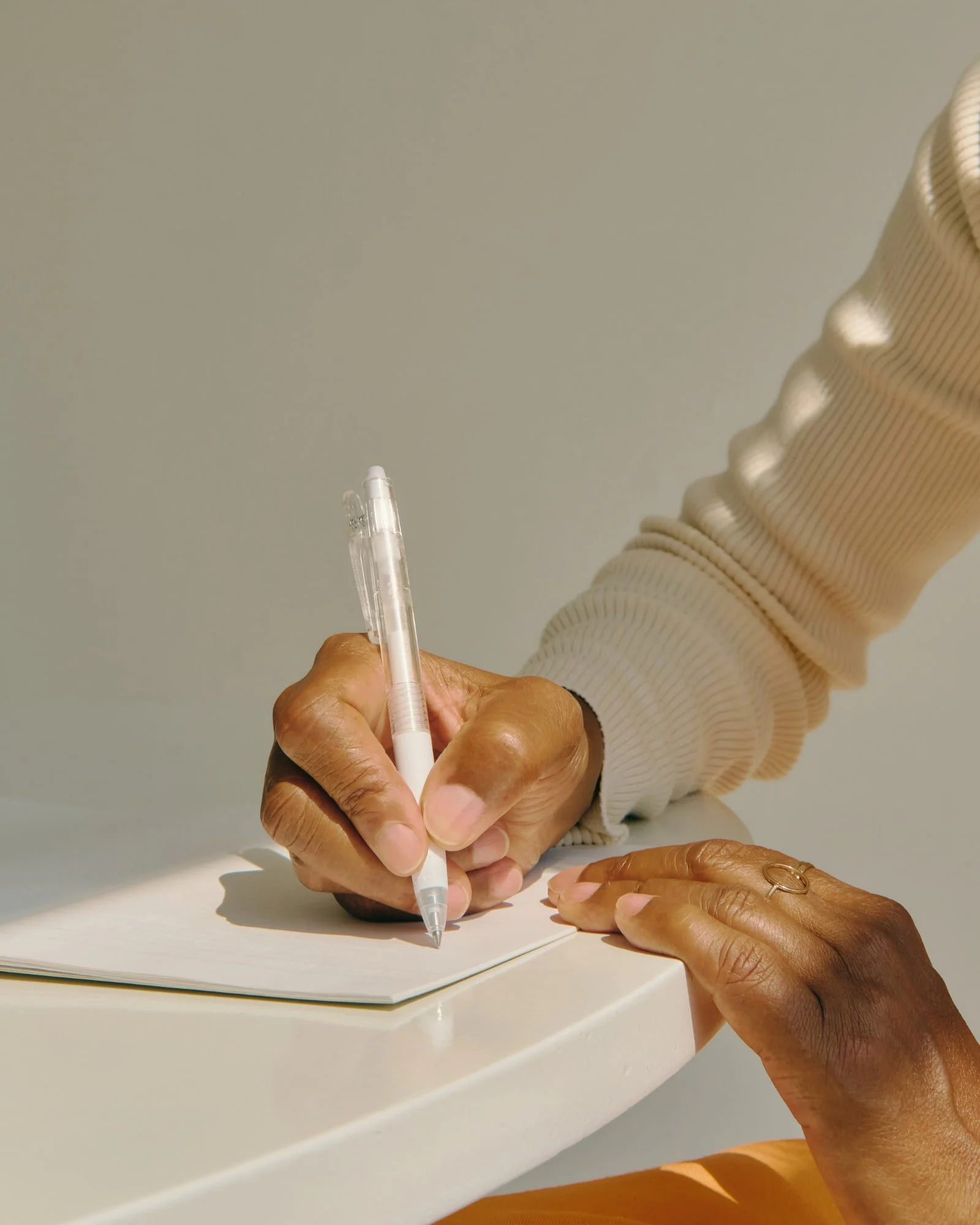 Online coaching intake and body reading process focused on clarity and personalized movement planning.