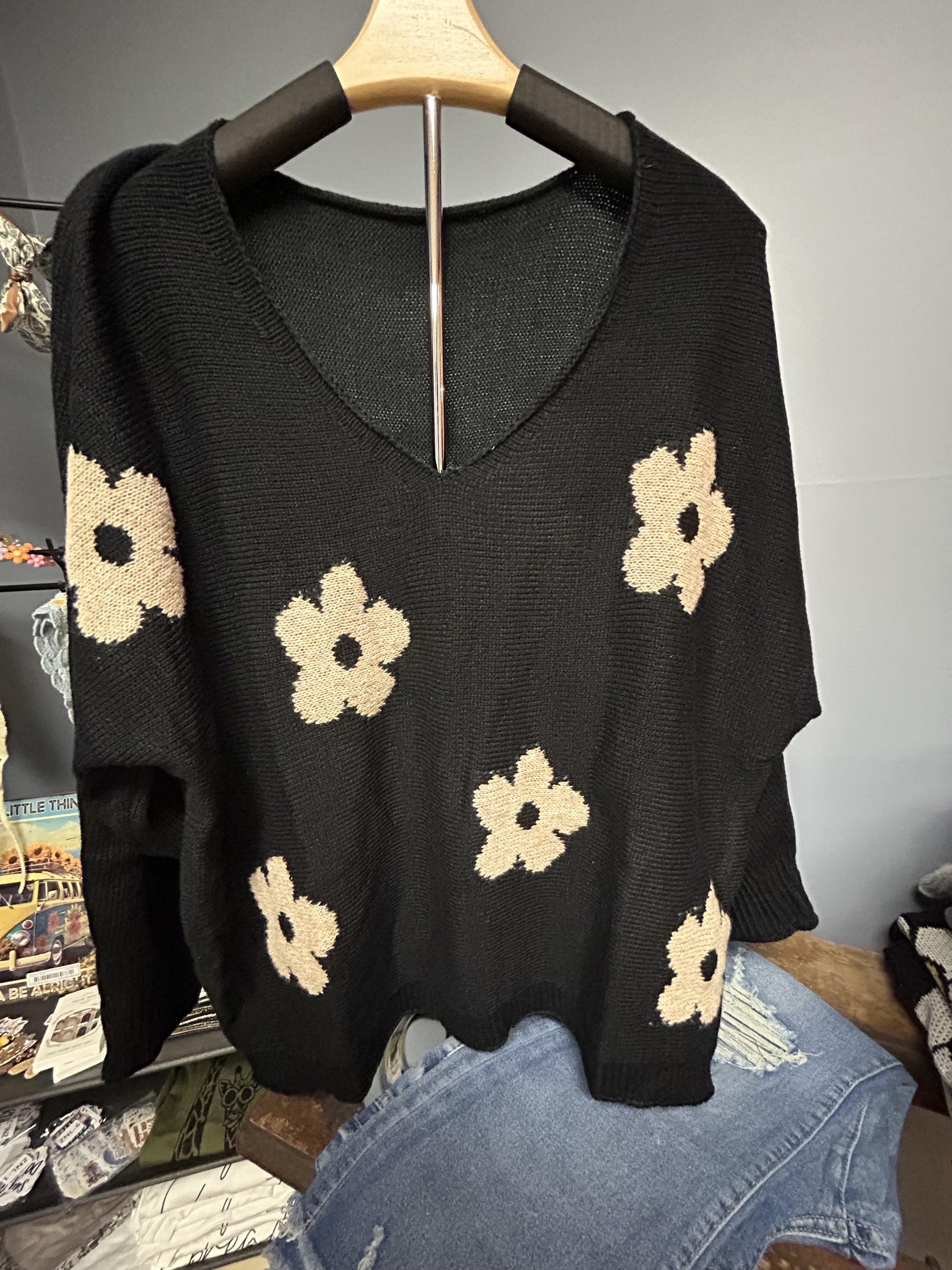 Flower pullover