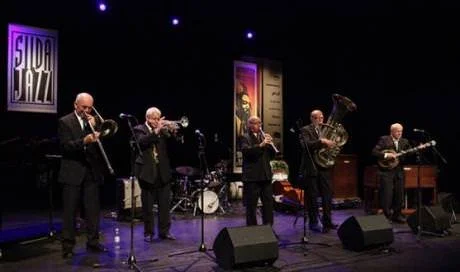 Jazz, sild og potet: Bytunets Antikvariske Jazzensemble