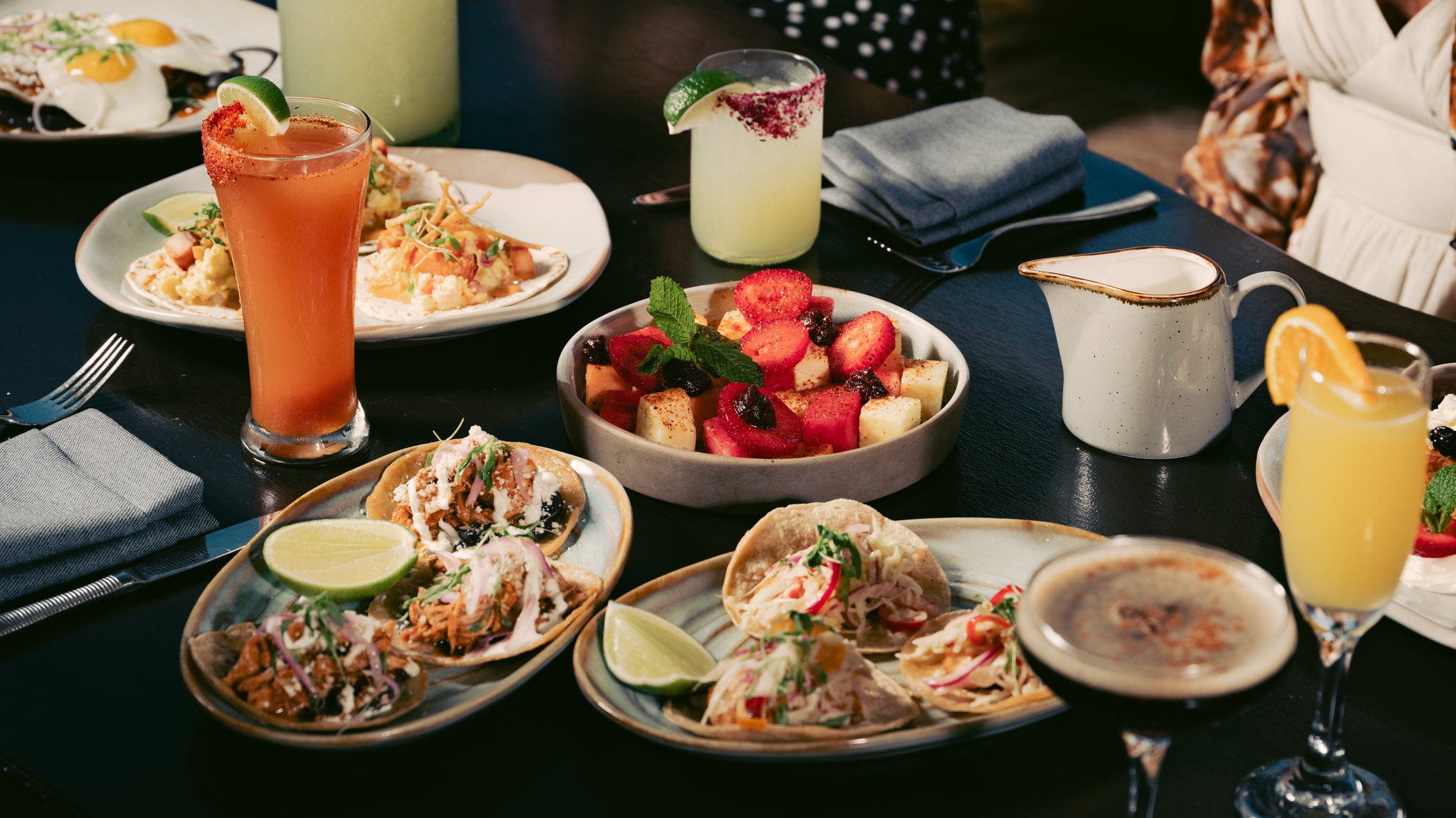 Lona-Food-n-Bev-Day-21003-2100x1181-f8316119-a841-44c3-9d59-a4763a948abd.jpg