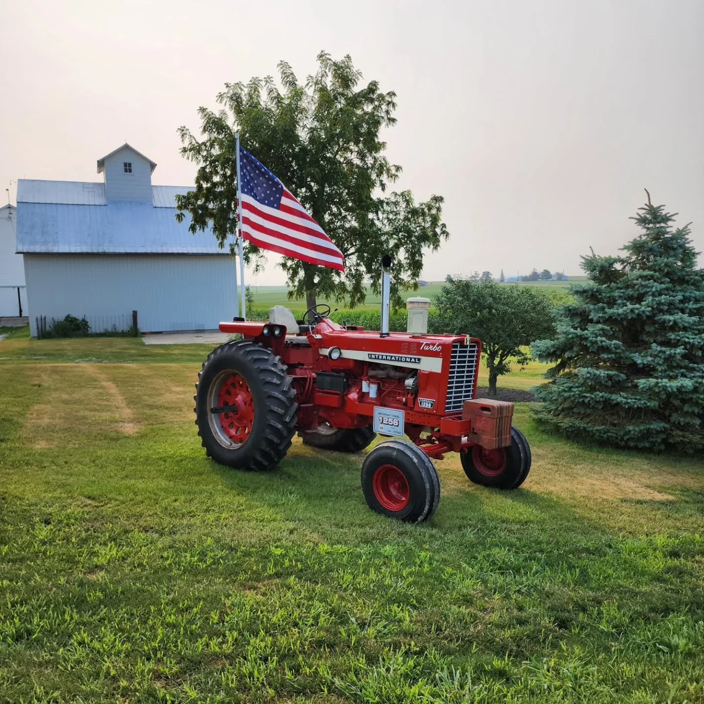 Happy Veterans Day! 

Today on Veterans Day, we honor those who have made sacrifices big and small in service to our country. While we often recognize the courageous, life-changing decisions that many of our veterans have made, we also remember the d