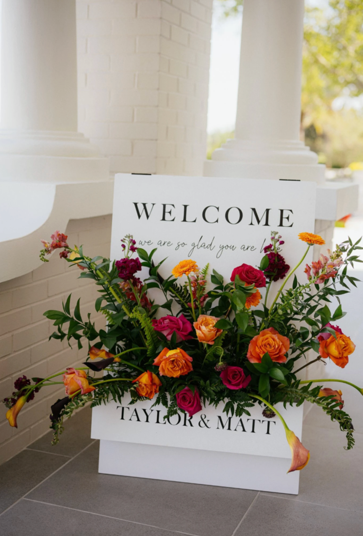 A Bright &amp; Heartfelt Lakeland Wedding at the Bride’s Childhood Home and The Loggia at Lake Mirror Taylor &amp; Matt’s Colorful Florida Celebration