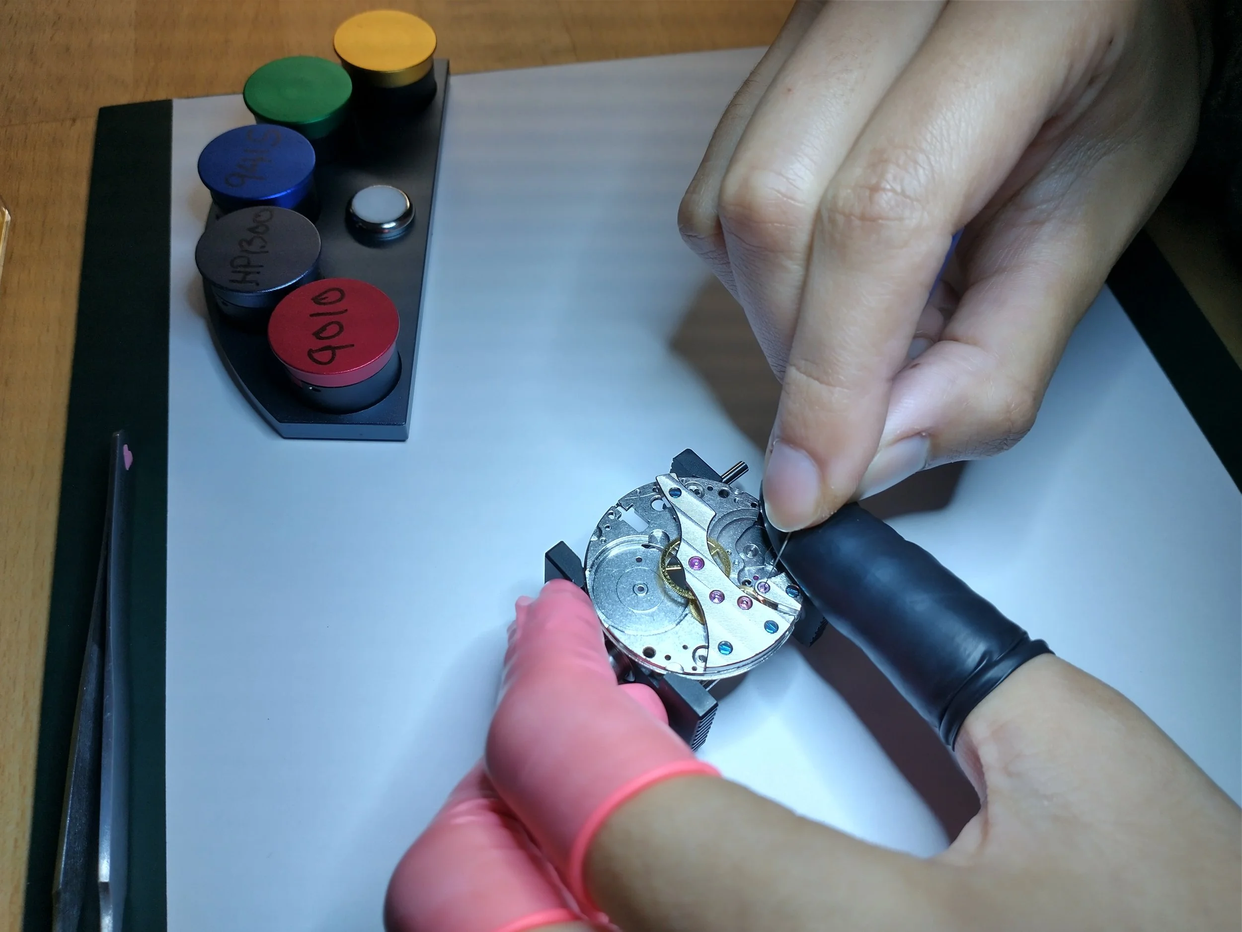 A student getting used to using an oiler for the first time.jpg