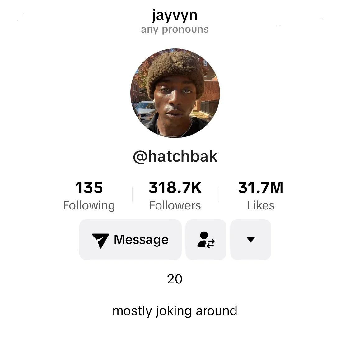 Niche (TikTok): Fashion, modeling, comedy, satire, skateboarding, borderline thirst-traps