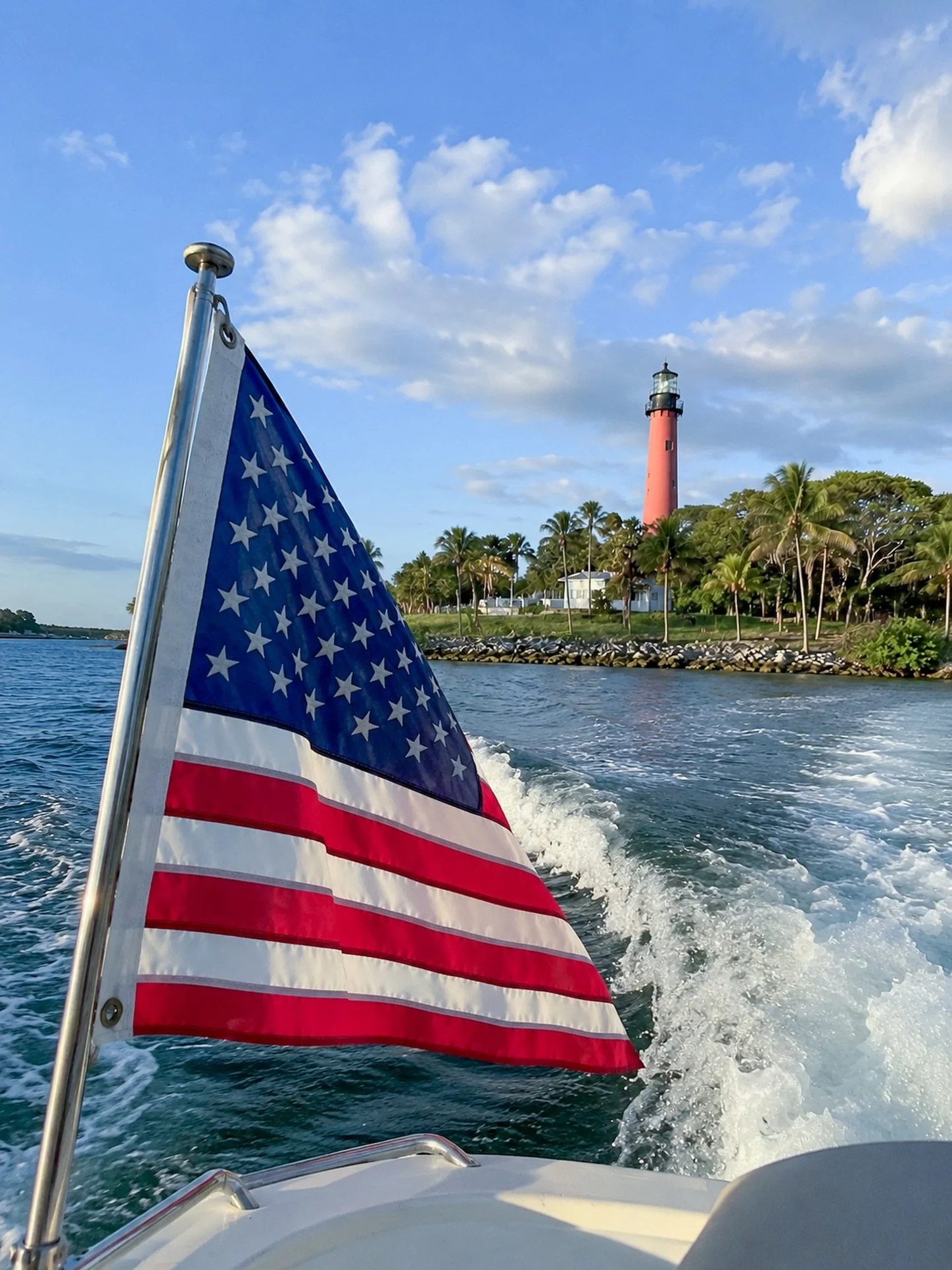 Happy Memorial Day Weekend 🇺🇸✨ Today we remember and honor the brave men and women who made the ultimate sacrifice for our country. We are forever grateful for their courage, service, and dedication.🩵

Wishing everyone a safe and meaningful weeken