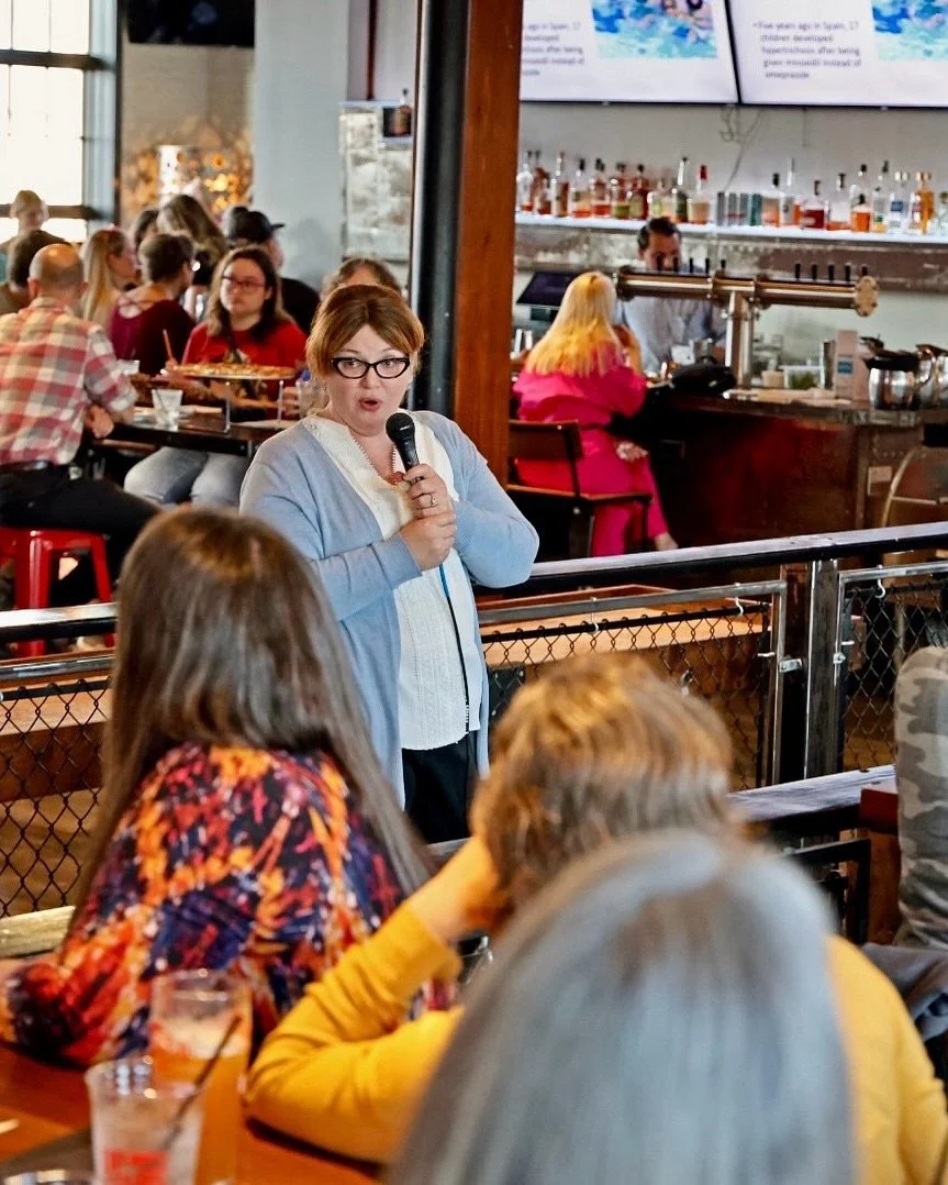 Beer + brains = perfect combo.🍻🧠 Science on Tap returns tonight at 5:30 PM Upstrairs. Trivia, drinks, and the smartest way to start your evening in Clarksville.
Grab a drink, learn something new, and start your evening with Clarksville’s mos