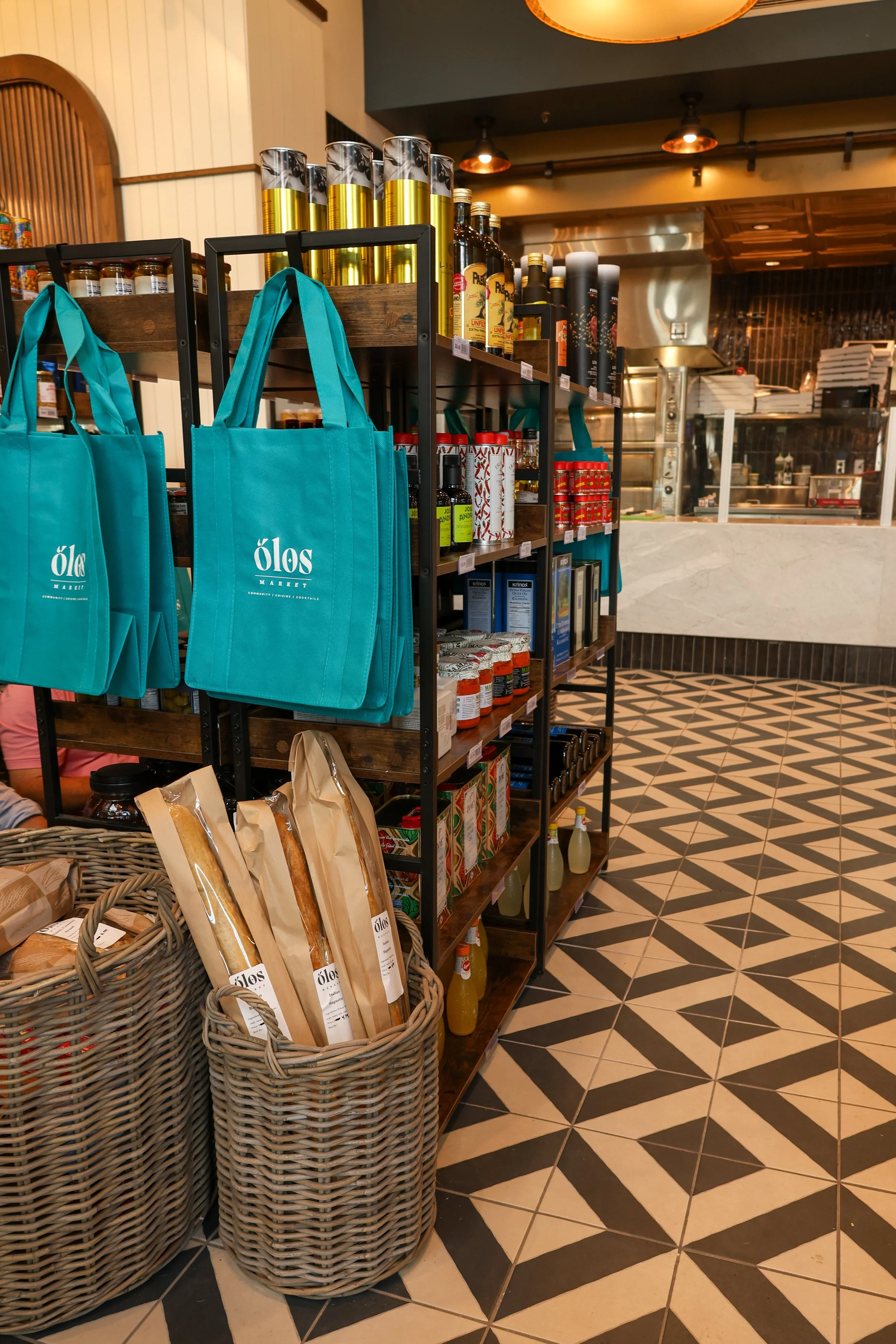 Olos Market 1 (1).jpg