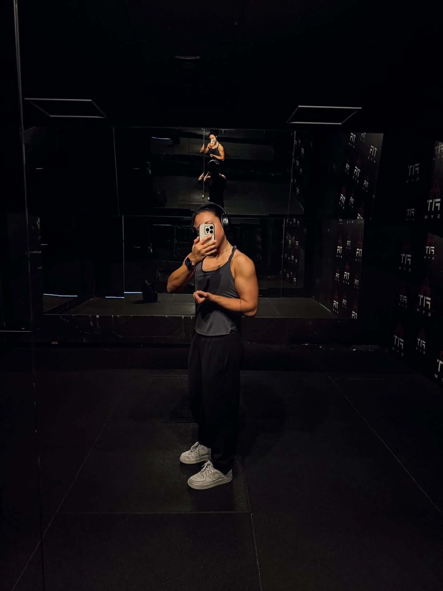 The pump vs the fuel (food)⛽️ 

Clean bulk 🦍: 
train hard &amp; heavy, eat clean (kcal surplus), do your steps, sleep well, drink your water, track your weight 🤝🏽

Basic, boring, but it works 🥩✔️