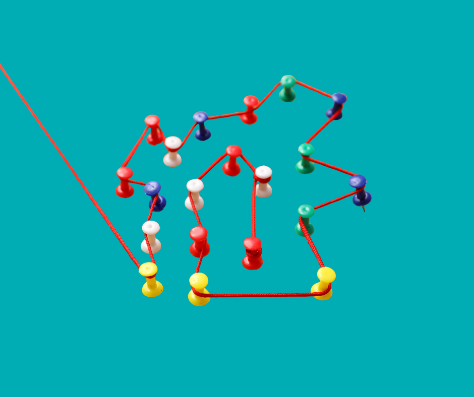 board pins connected by a wire showing how blogs improve internal linking