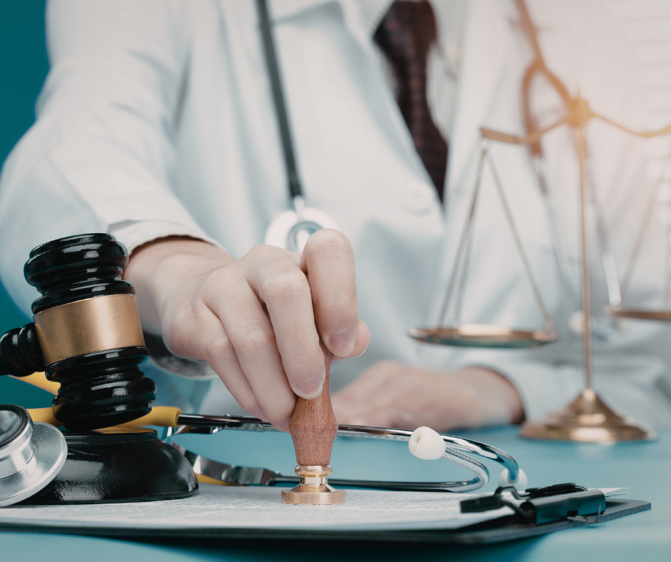 an SEO expert complying with medical laws and rules