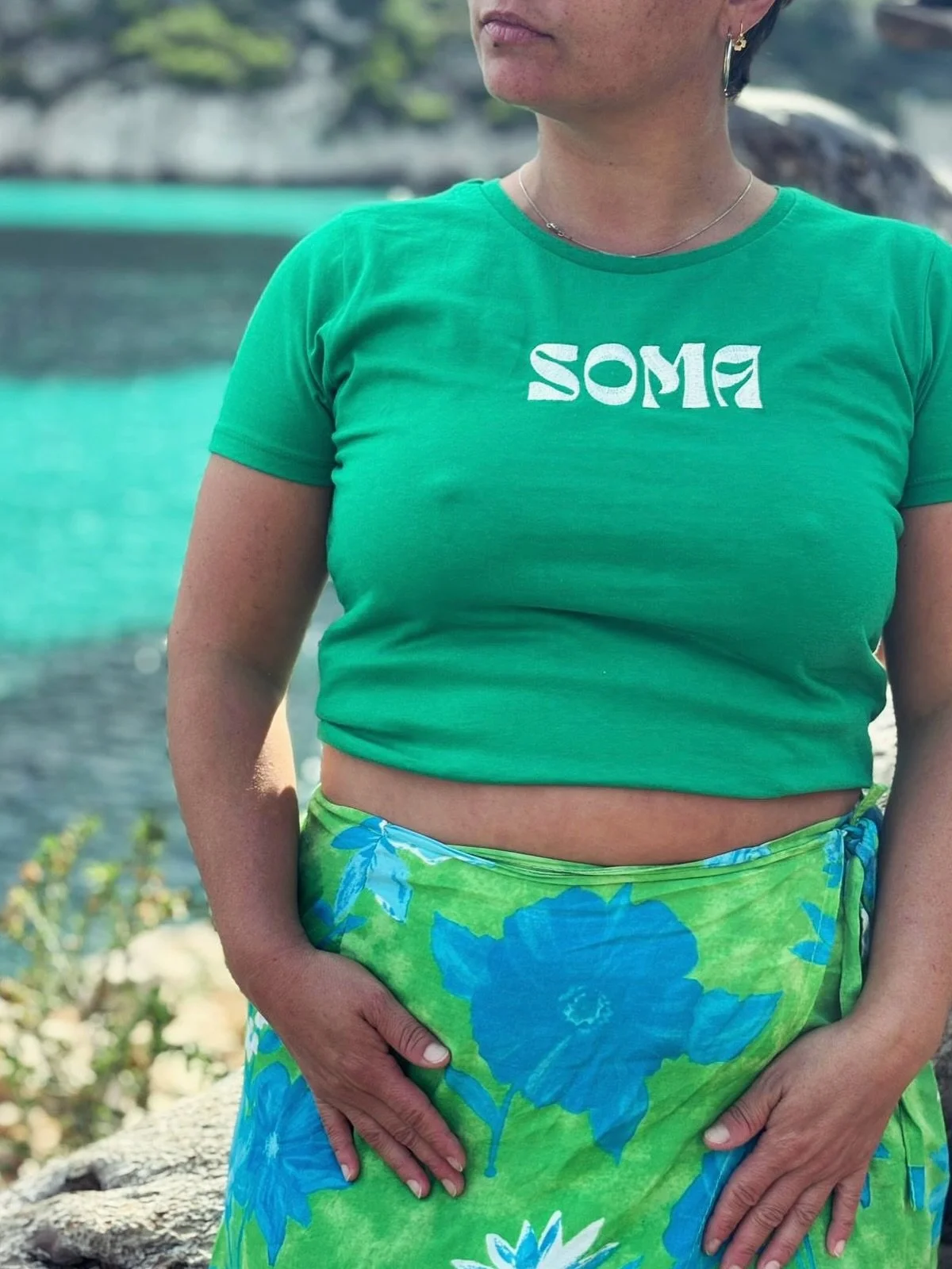 🌞SOMA&rsquo;S TEE-SHIRTS ARE OUT! 🌞

💚🧡🩷3 colors
3 sizes 
🌸Designs and embroidered with love in France 🌸