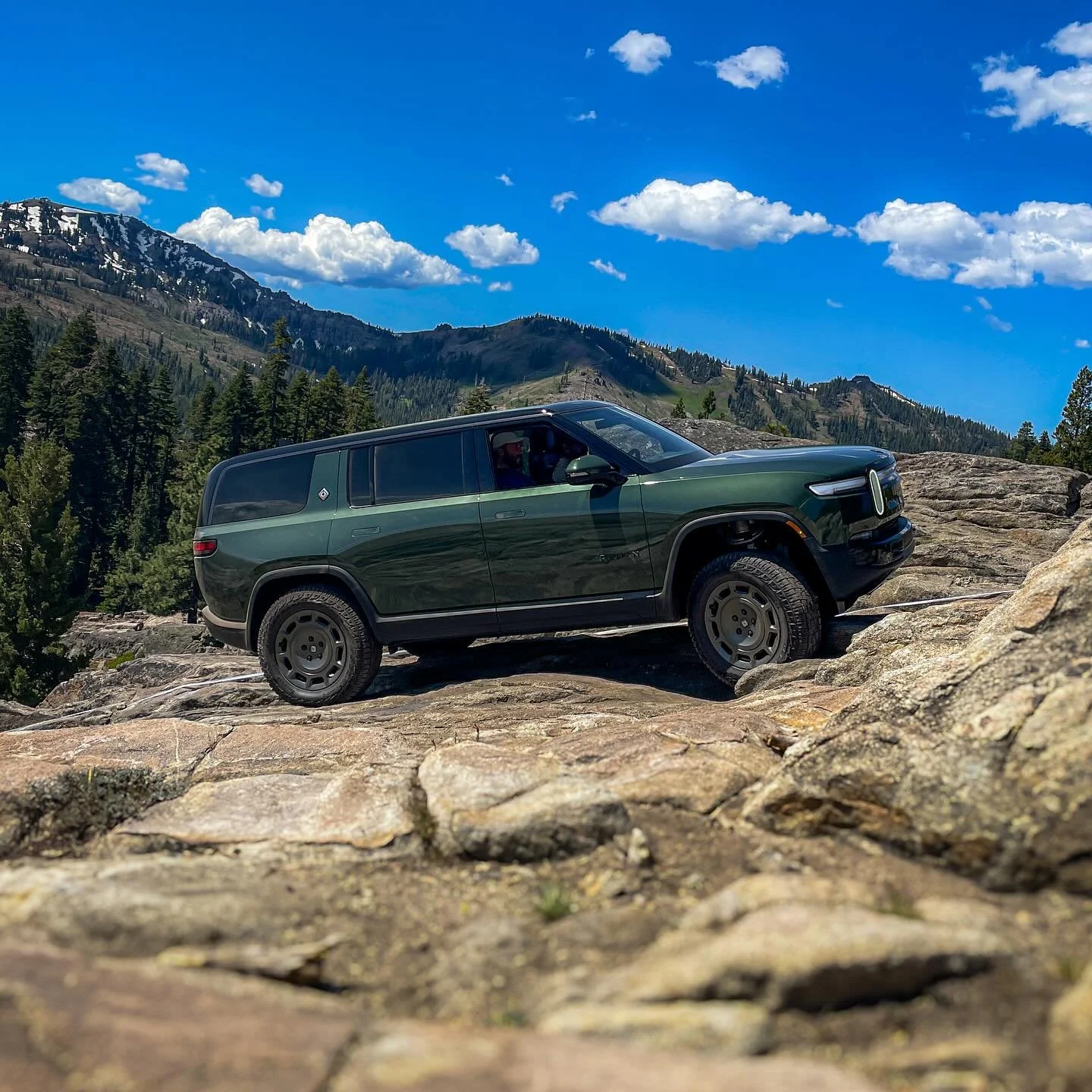 Rivian&rsquo;s Quad-Motored R1S/R1T is a game changer, but not for the 1,025hp. That&rsquo;s like, third on the list. Review&rsquo;s up at Top Gear! #rivian #cars #testdrive #cars #evs
