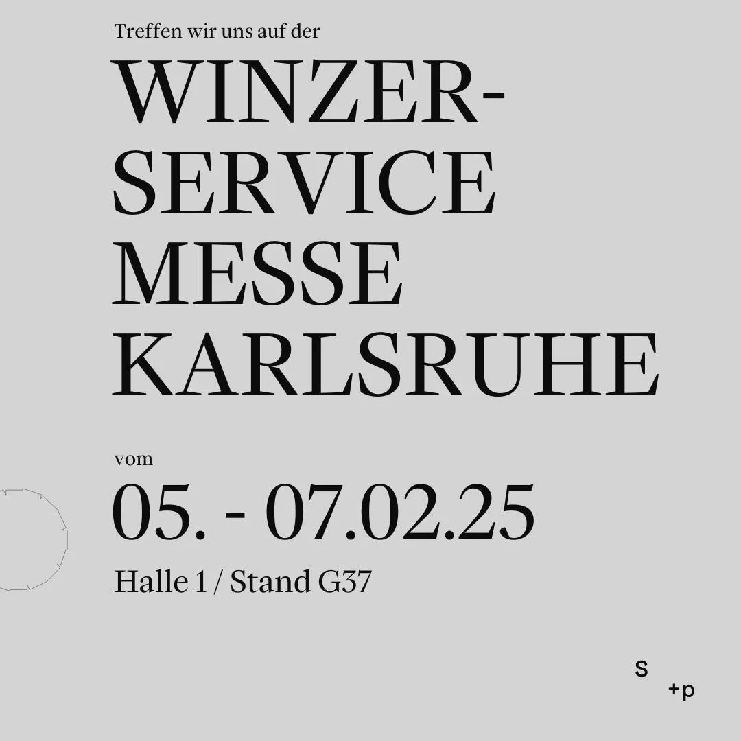 Wo Weinkultur Raum findet.
Eure Weine erz&auml;hlen Geschichten. Zeit, dass auch eure R&auml;ume das tun. Verkostungsr&auml;ume, die G&auml;ste sprachlos machen. Gastrofl&auml;chen, die nach &bdquo;Bleib noch auf ein Glas!&ldquo; schreien. Produktion