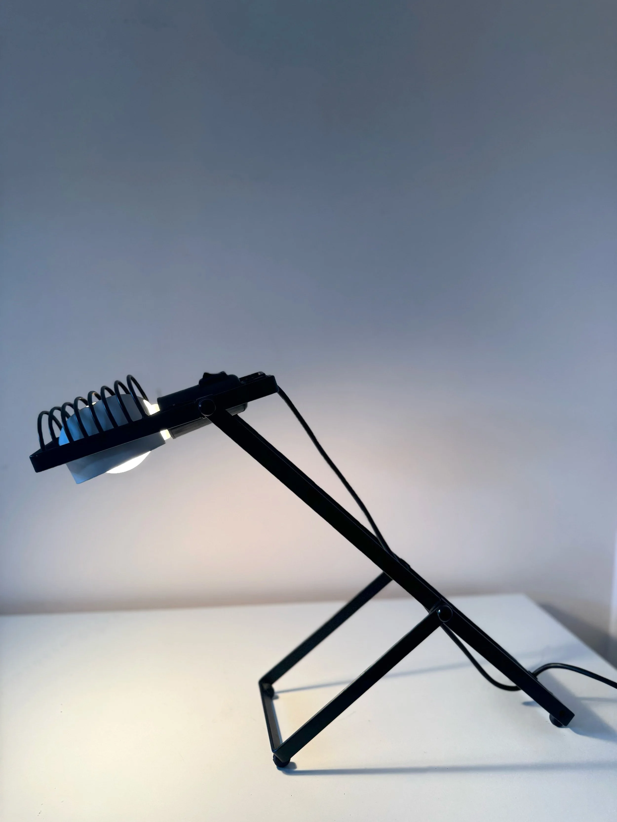 SOLD - Vintage Italian Gismondi Ernesto - Artemide - Lamp 'Sintesi 1975' Vintage Design