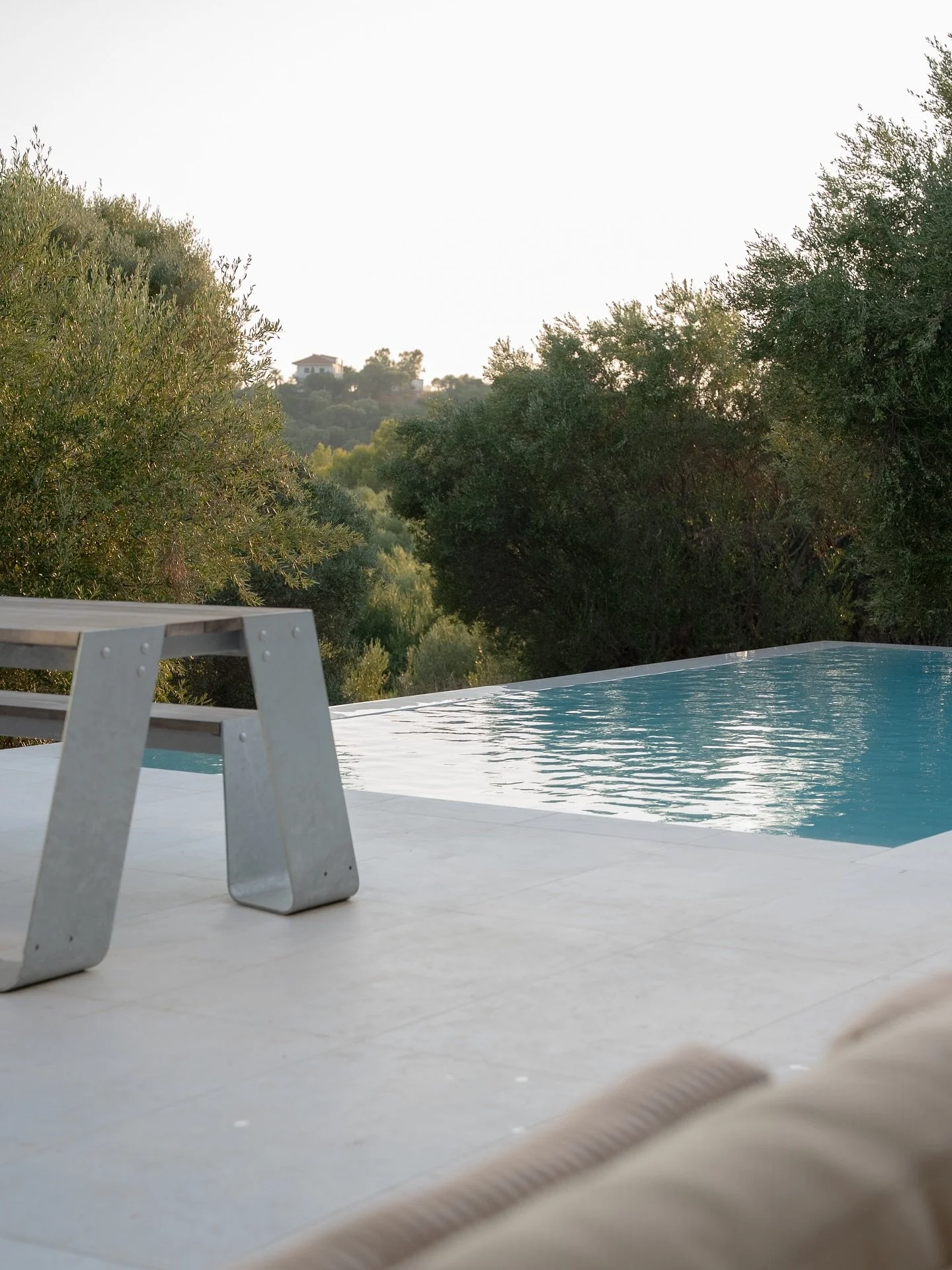 The infinity pool: 50 shades of turquoise 🩵