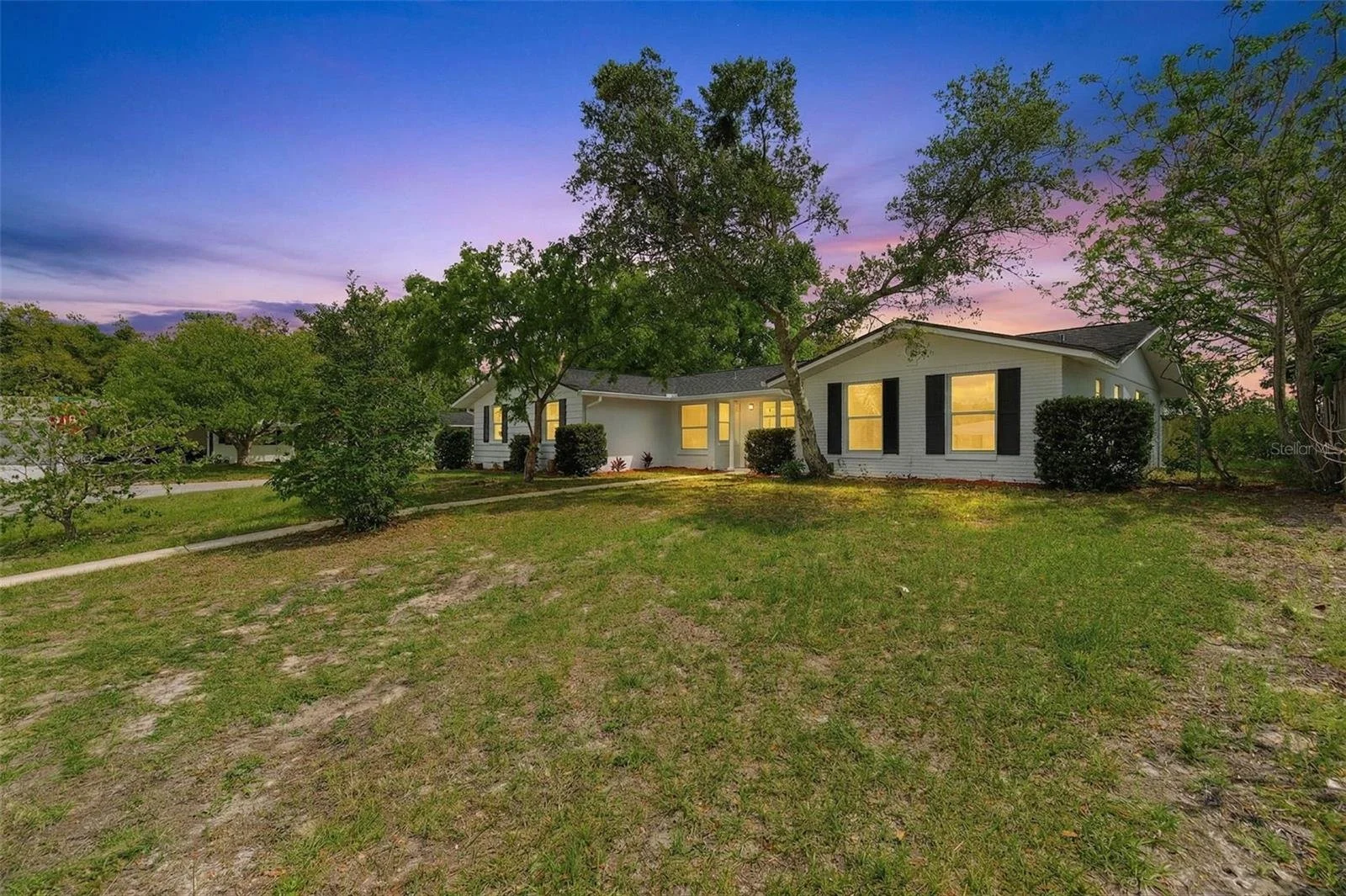 Fully Renovated Corner-Lot Home in Port Richey