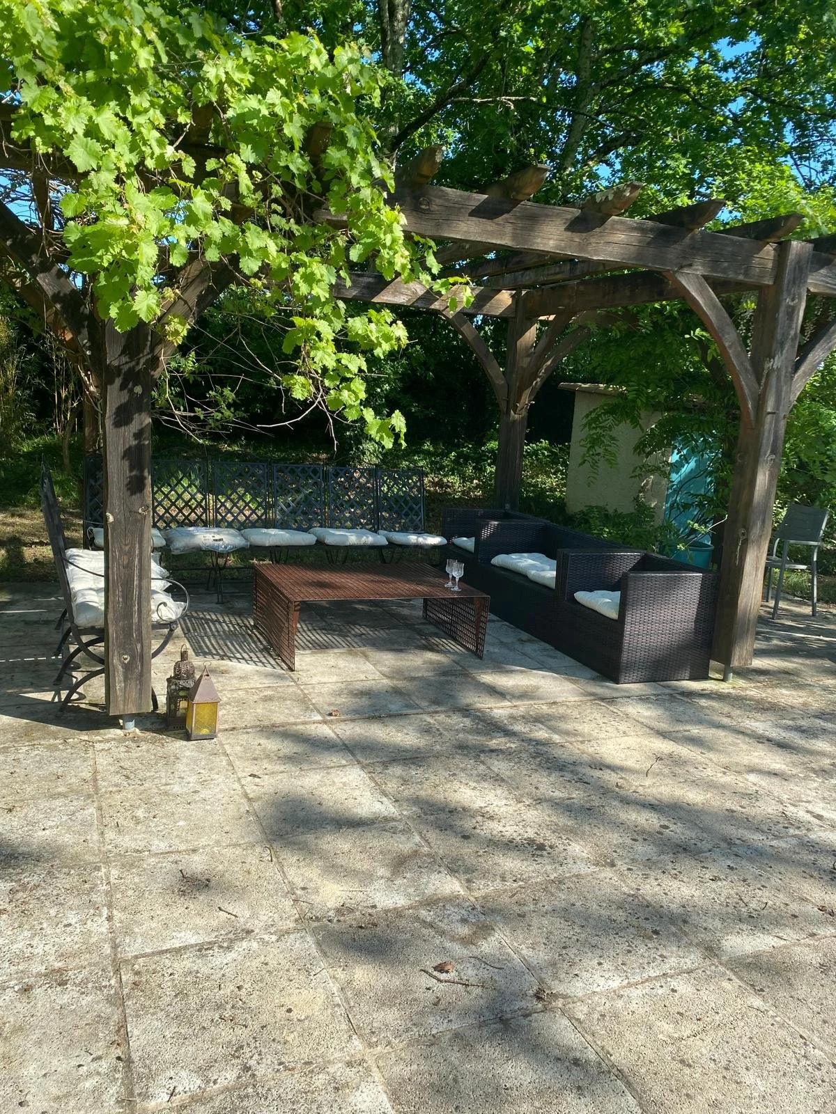 Outdoor_1.jpeg