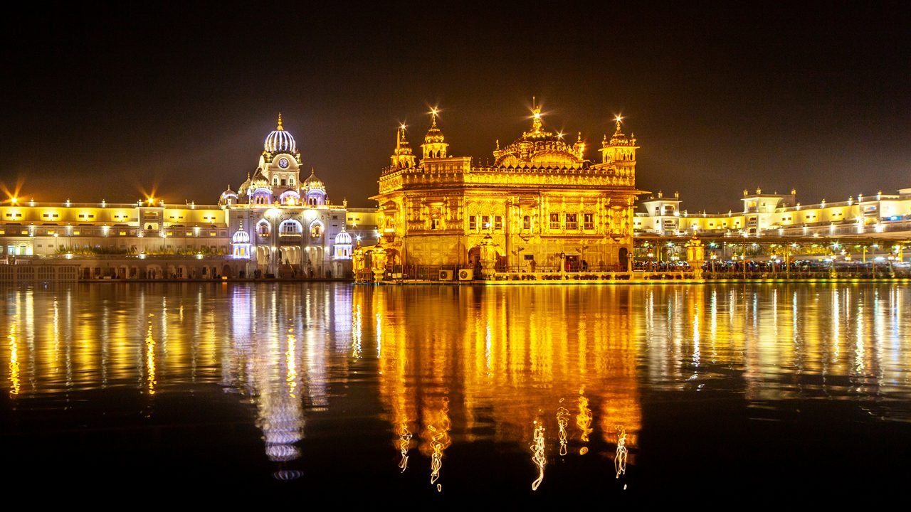 1-sri-harmandir-sahib-(golden-temple)-amritsar-punjab-attr-hero.jpeg