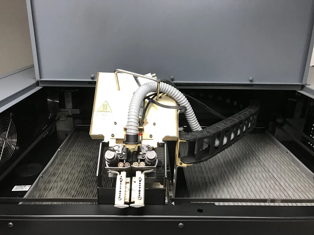 Fortus 400mc head close up showing high temperature extruders