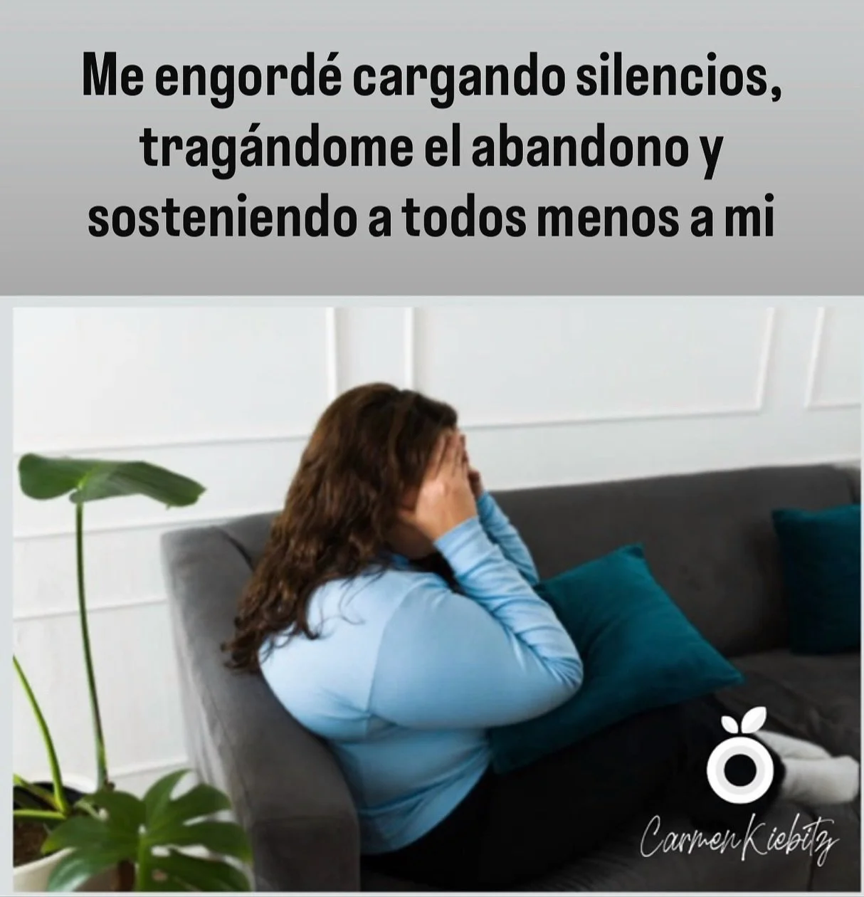 &ldquo;No fue la comida&hellip;
fue todo lo que me tragu&eacute; en silencio.&rdquo;
Me engord&eacute; cargando silencios.
Trag&aacute;ndome el abandono.
Sosteniendo a todos&hellip; menos a m&iacute;.
Y nadie te ense&ntilde;a que el cuerpo habla
cuan