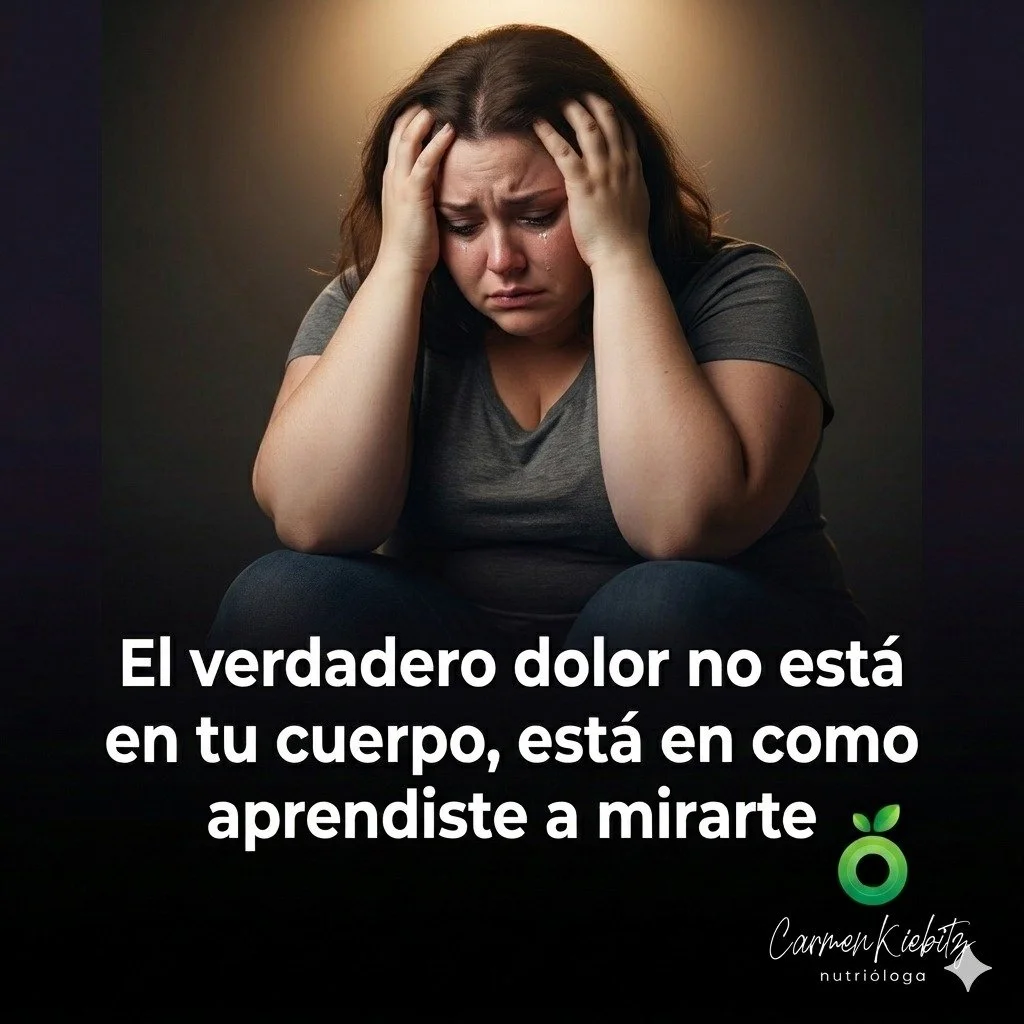 El bistur&iacute; no puede extirpar el conflicto emocional
Te has sometido a liposucciones, abdominoplastias o mangas g&aacute;stricas, buscando en el quir&oacute;fano la paz que el espejo te niega. Sin embargo, el peso regresa. El problema no es tu 