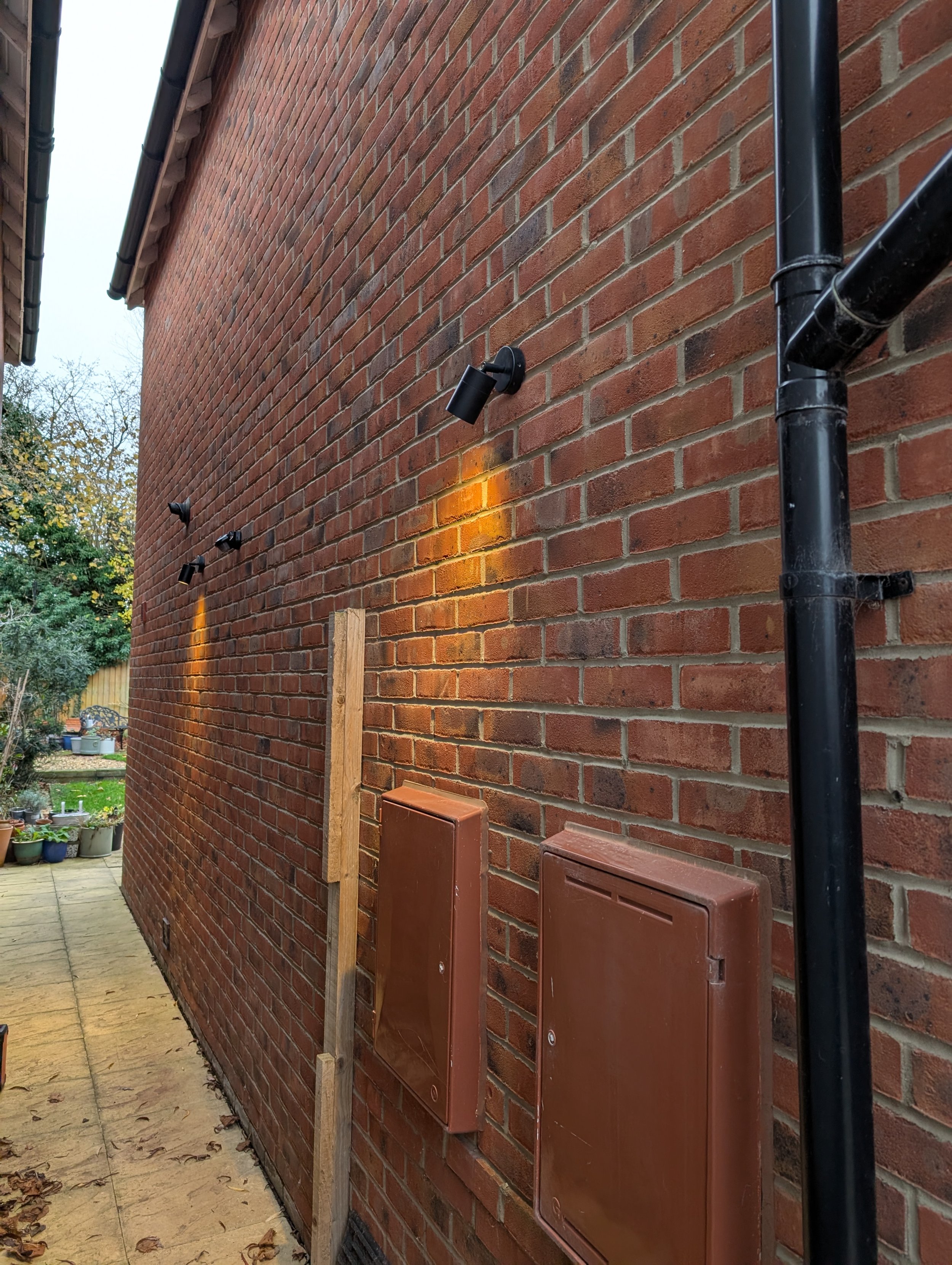 External passage lighting installation in Oxford