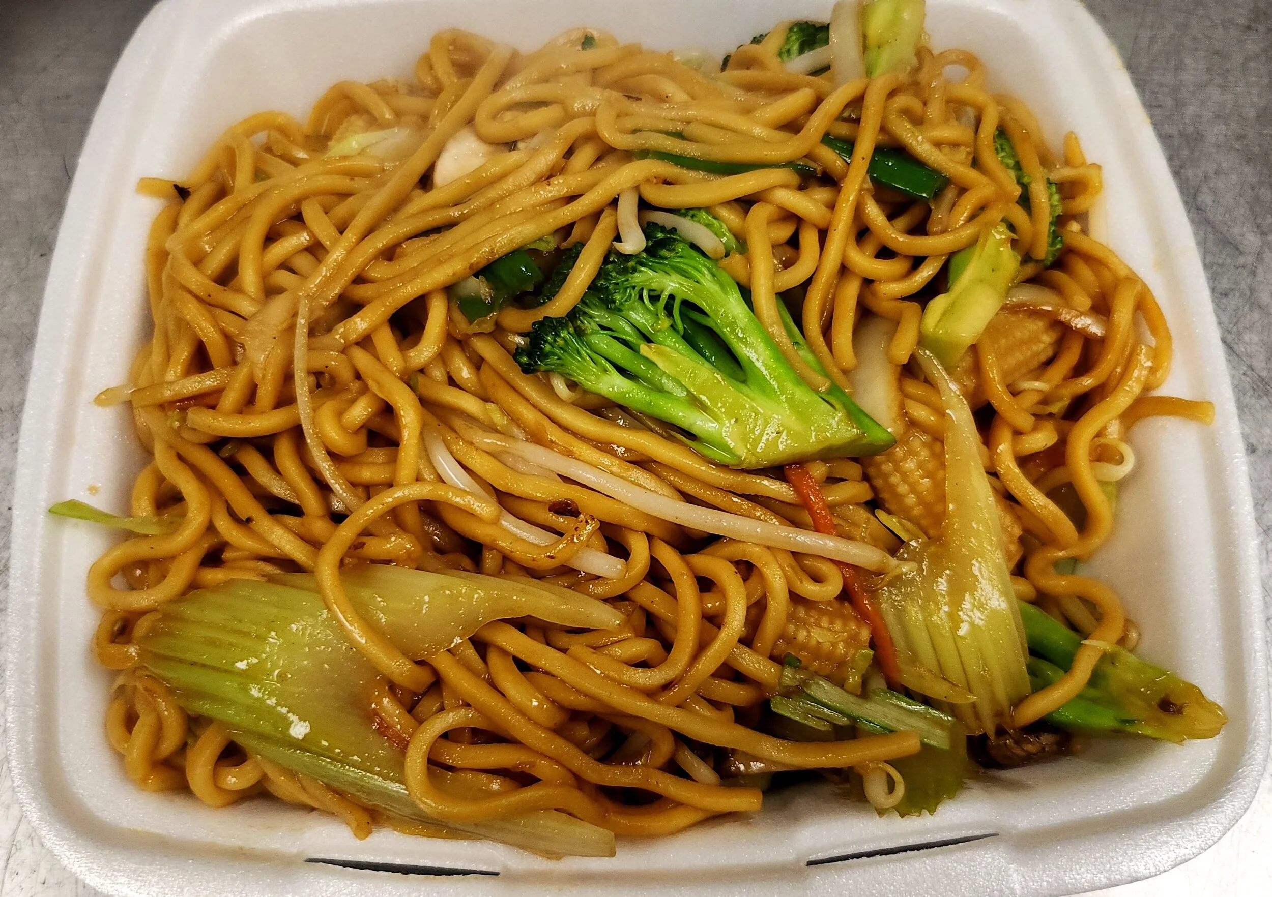 104d Veggie Lo Mein.jpg