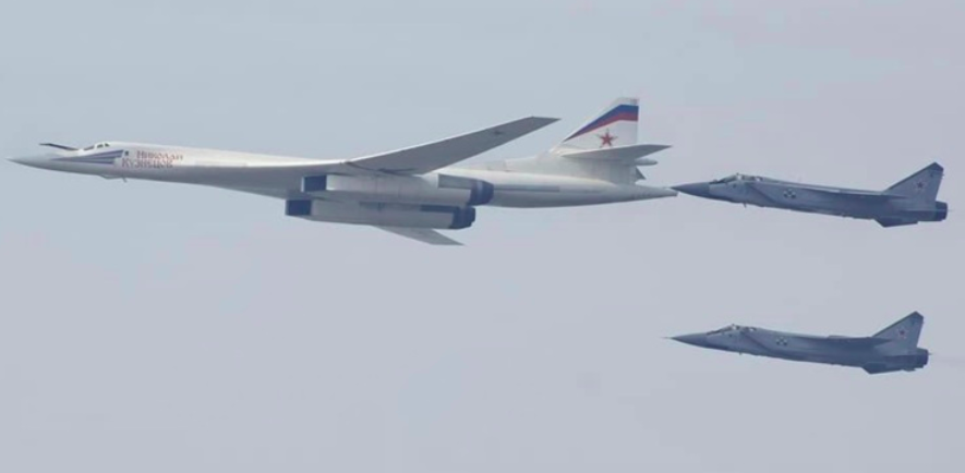 Russian bombers traversed the north Norwegian coast, accompanies by MiG fighters.