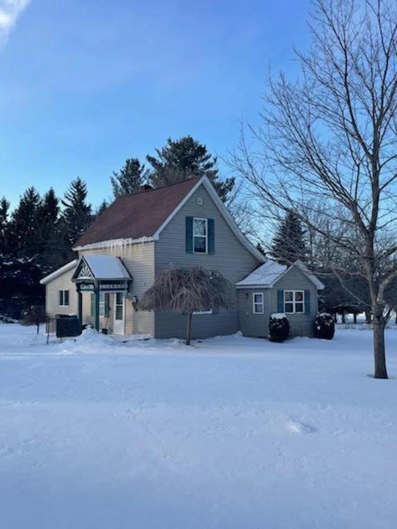 2 Bed, 1 1/2 Bath with Michigan Basement in Bad Axe