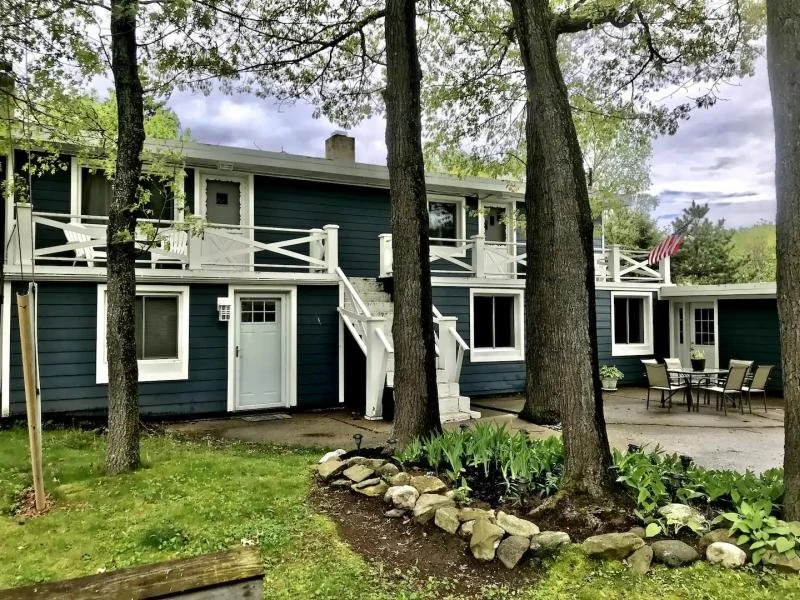 Water Access 3 Bed, 1 Bath Condominium in Caseville