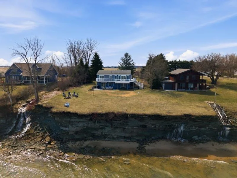 Lake Huron Waterfront 3 Bed, 2 1/2 Bath, with Finished Walk-out Basement