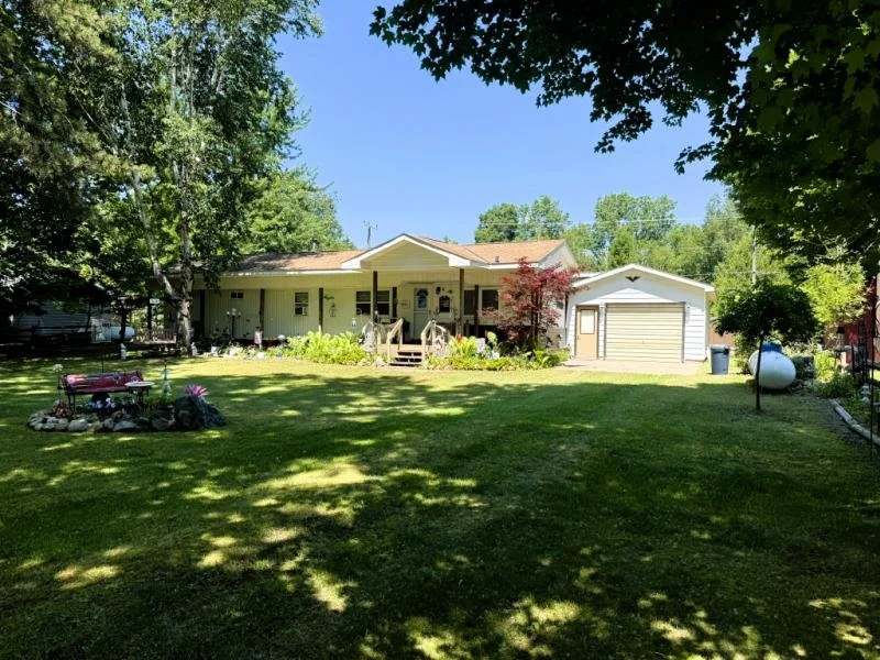 Water Access 2 Bed, 1 Bath, Mobile Home