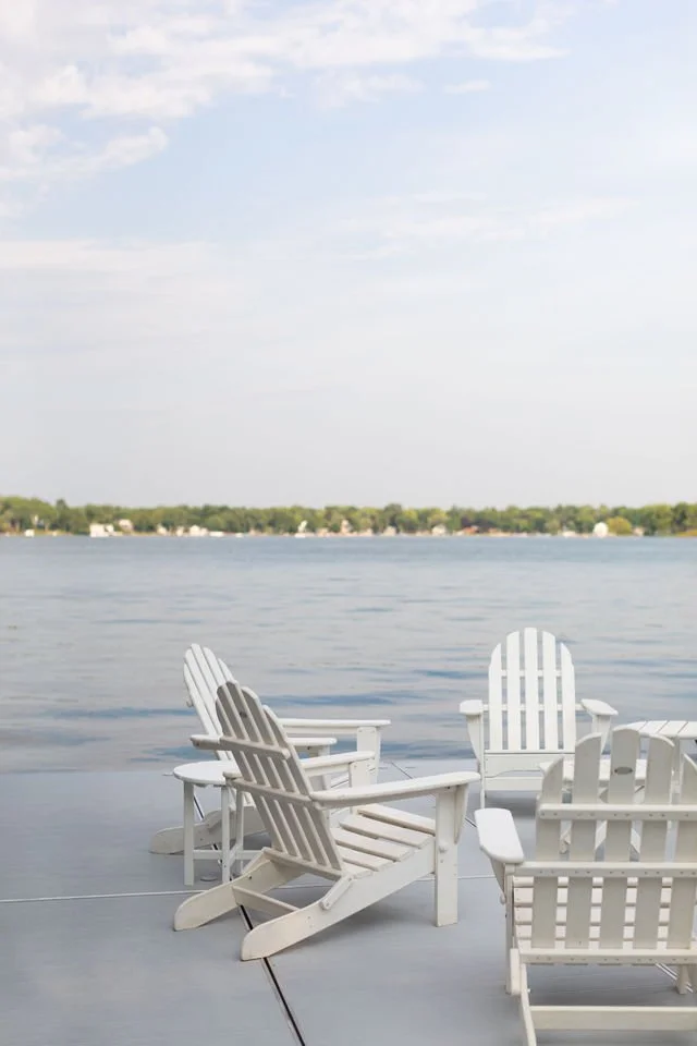 Lakefront Refuge_23_EnMasse.jpg