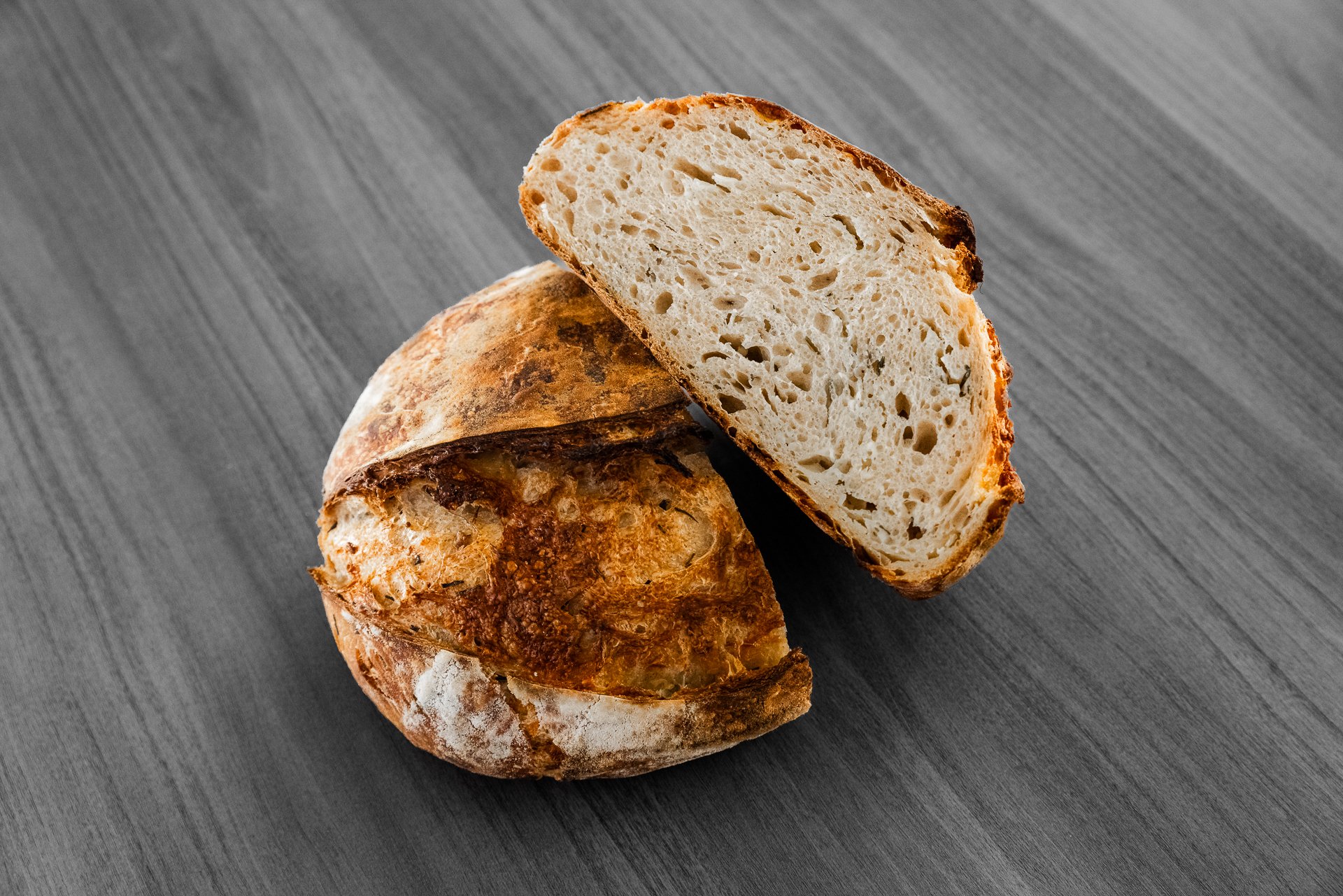 Crust & Crumb Bakery Waukee, Iowa - Food Photography White Cheddar and Chive Sourdough 