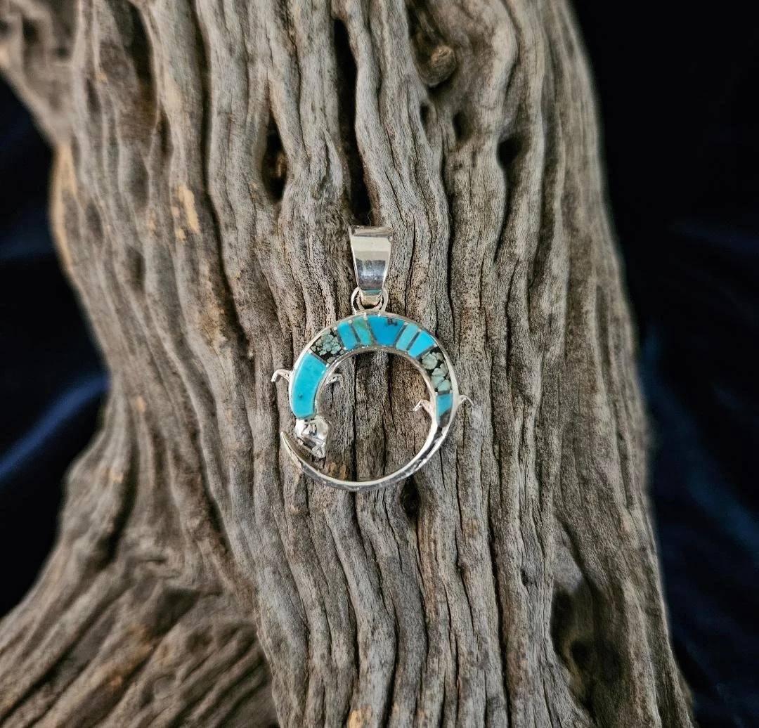 Kingman Turquoise Lizard Pendant