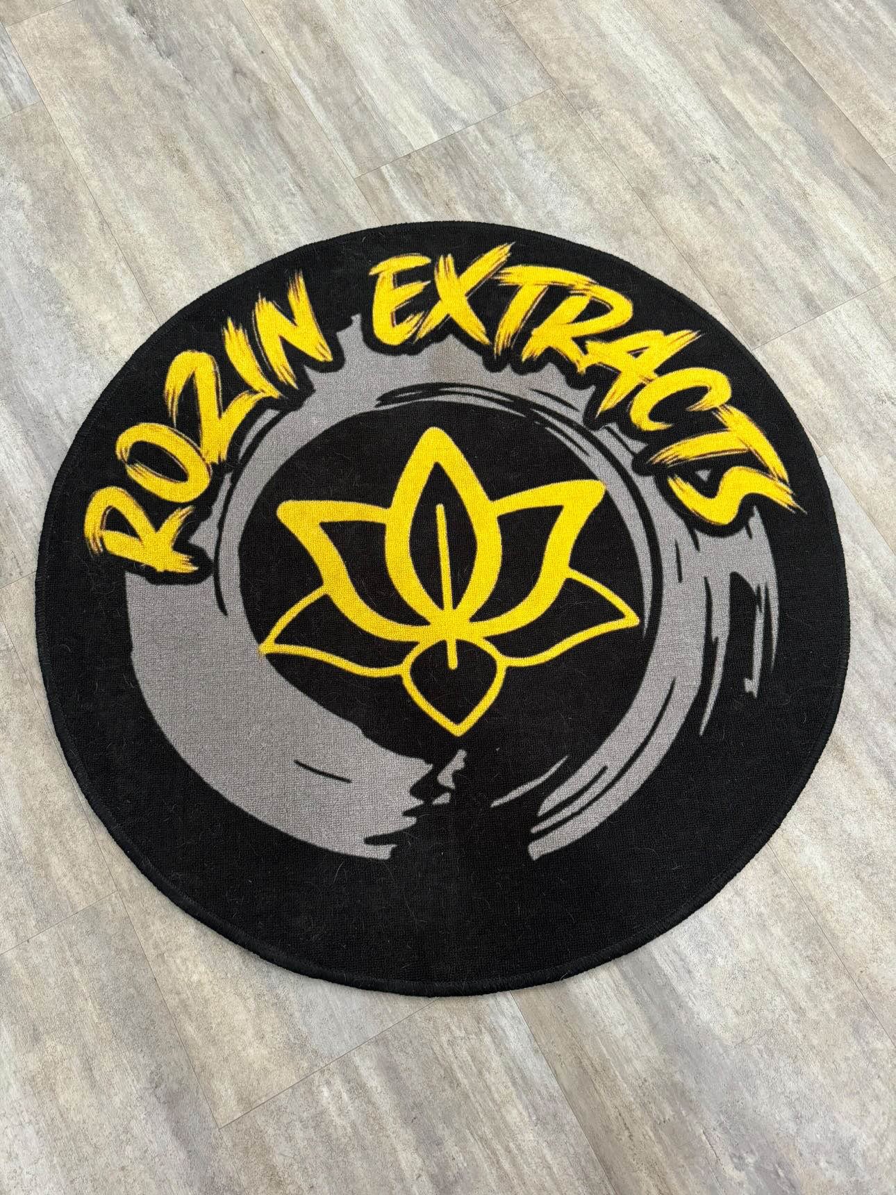 rozin-extractsfloor-rug.jpg