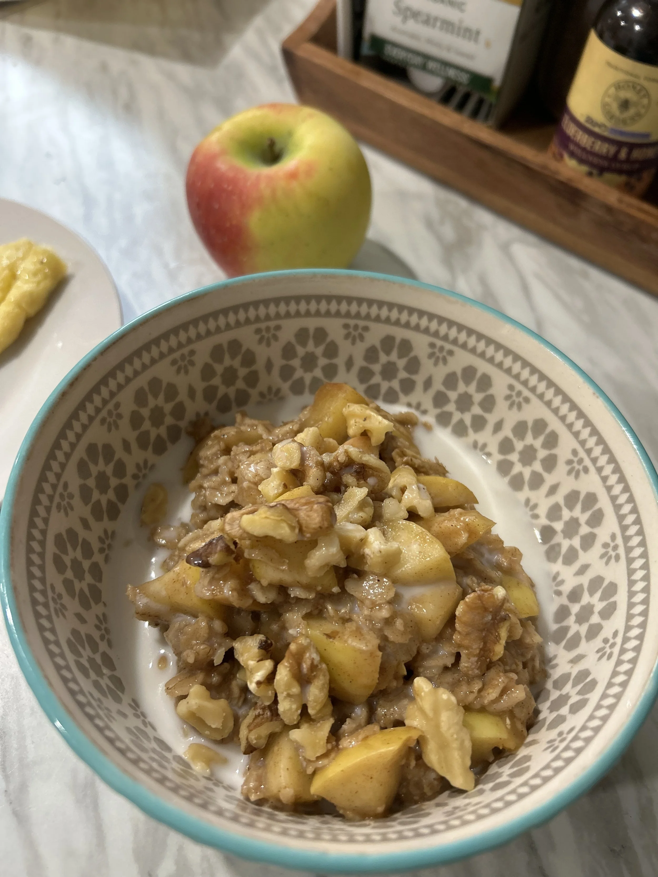 Happy Hormones Apple Pie Oatmeal