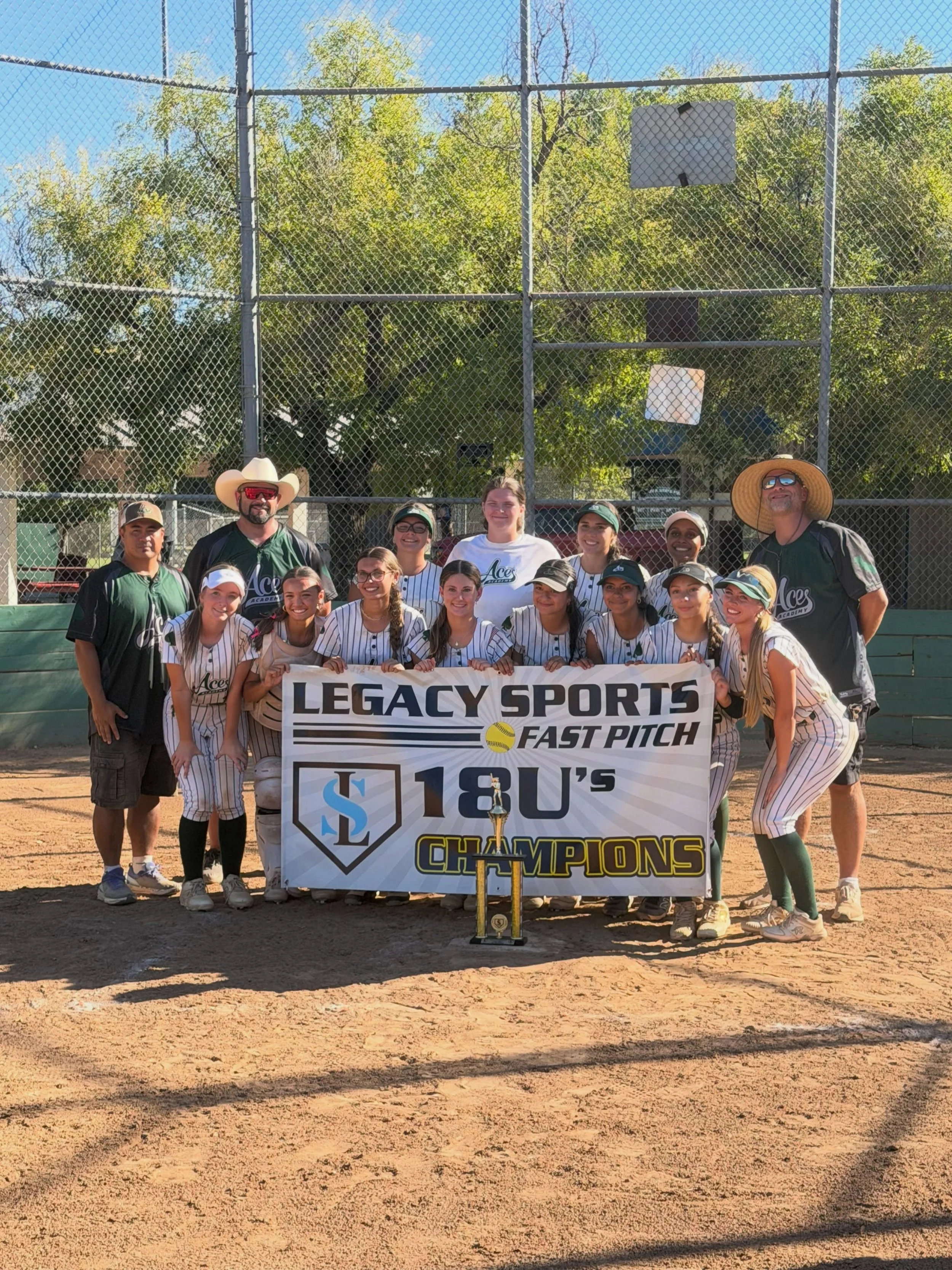 Congrats to 18u for taking down @legacy_sports_fastpitch Hustle Hard this weekend! 🥇Great job Aces!
#acesup&spades;️