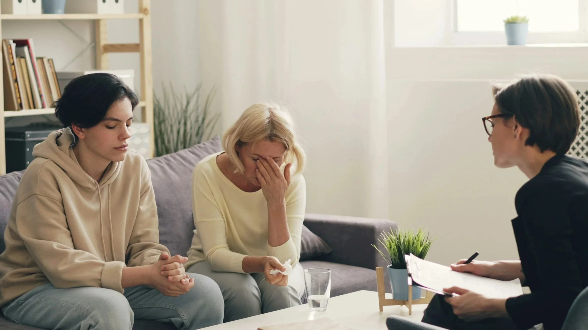 Parent and teen at Lakeside, Child Therapy
