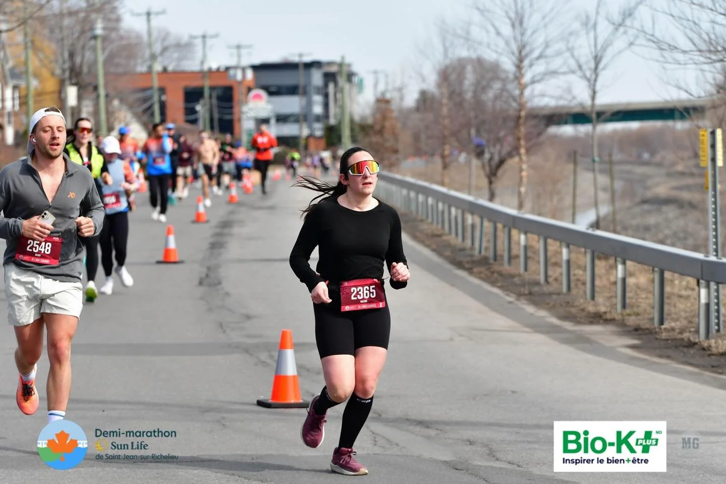 Demi-marathon de Saint-Jean 💥 

Val&eacute;rie m&rsquo;a approch&eacute;e en janvier avec un objectif clair : se lancer sur le demi-marathon, viser un 2h&hellip; mais surtout rester sans blessure. 

On y est all&eacute;es doucement, de fa&ccedil;on 