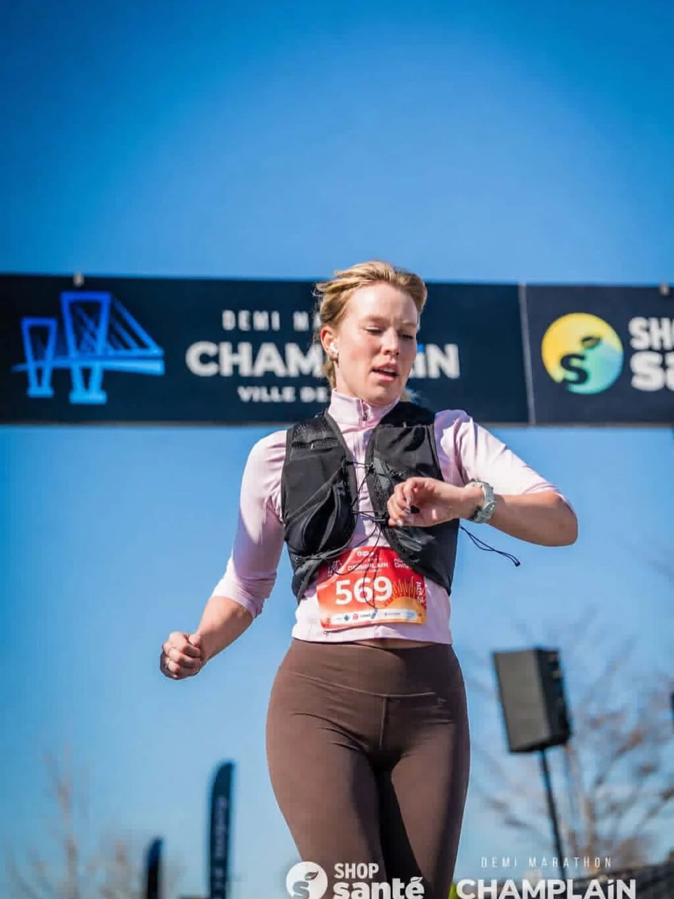 23:28 sur 5 km 🤯🔥

Bravo Dominique !! Une vraie machine 💪 
Toujours mille affaires en m&ecirc;me temps, mais quand c&rsquo;est le temps de courir&hellip; elle livre.

Tellement beau &agrave; voir. Let&rsquo;s go pour la suite 👊