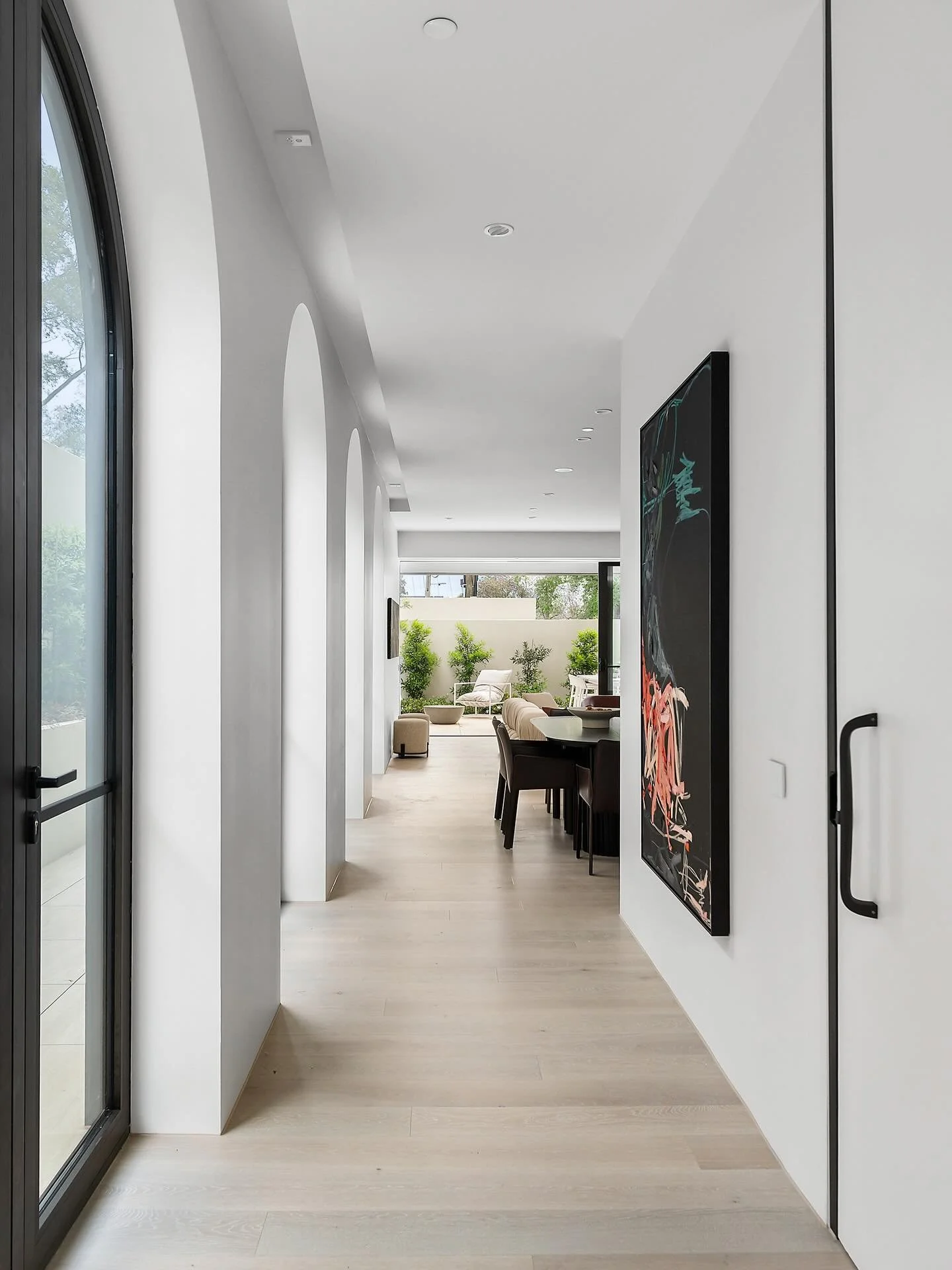 Six Bruce St 

Design, detail, and distinction in every space.
 

#Osanrae #QualityLivingDefined

-
-

#interiordesign #architecture #luxuryhomes #australiandesign #melbournehomes #interiorarchitecture #moderninteriors #interiordetails #designinspira