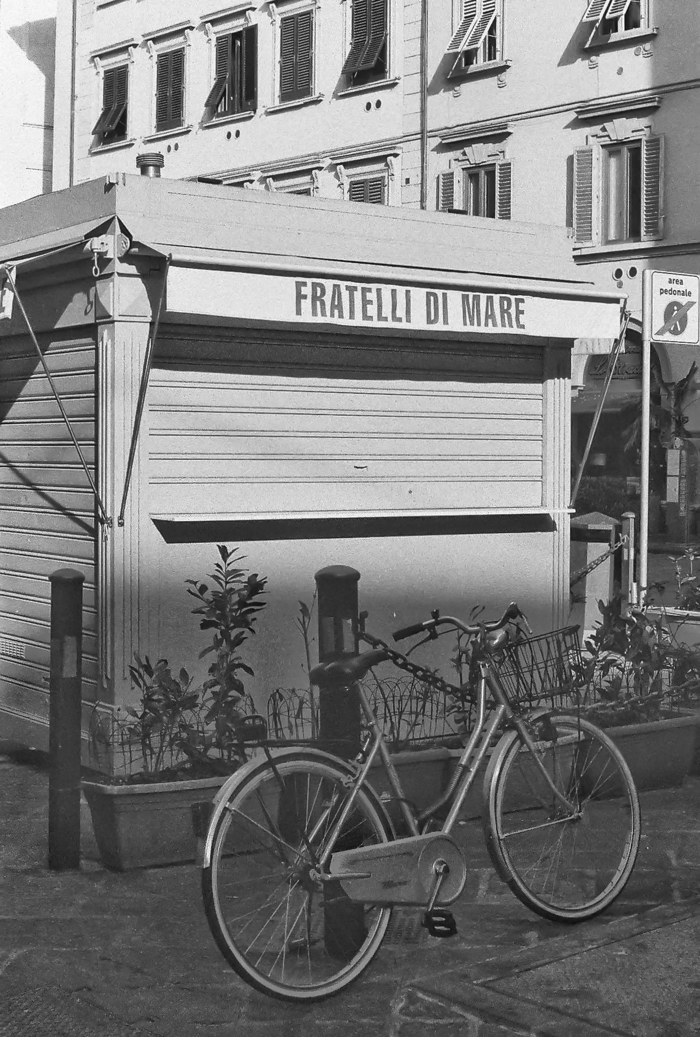 R1-01727-0029 copy.jpg